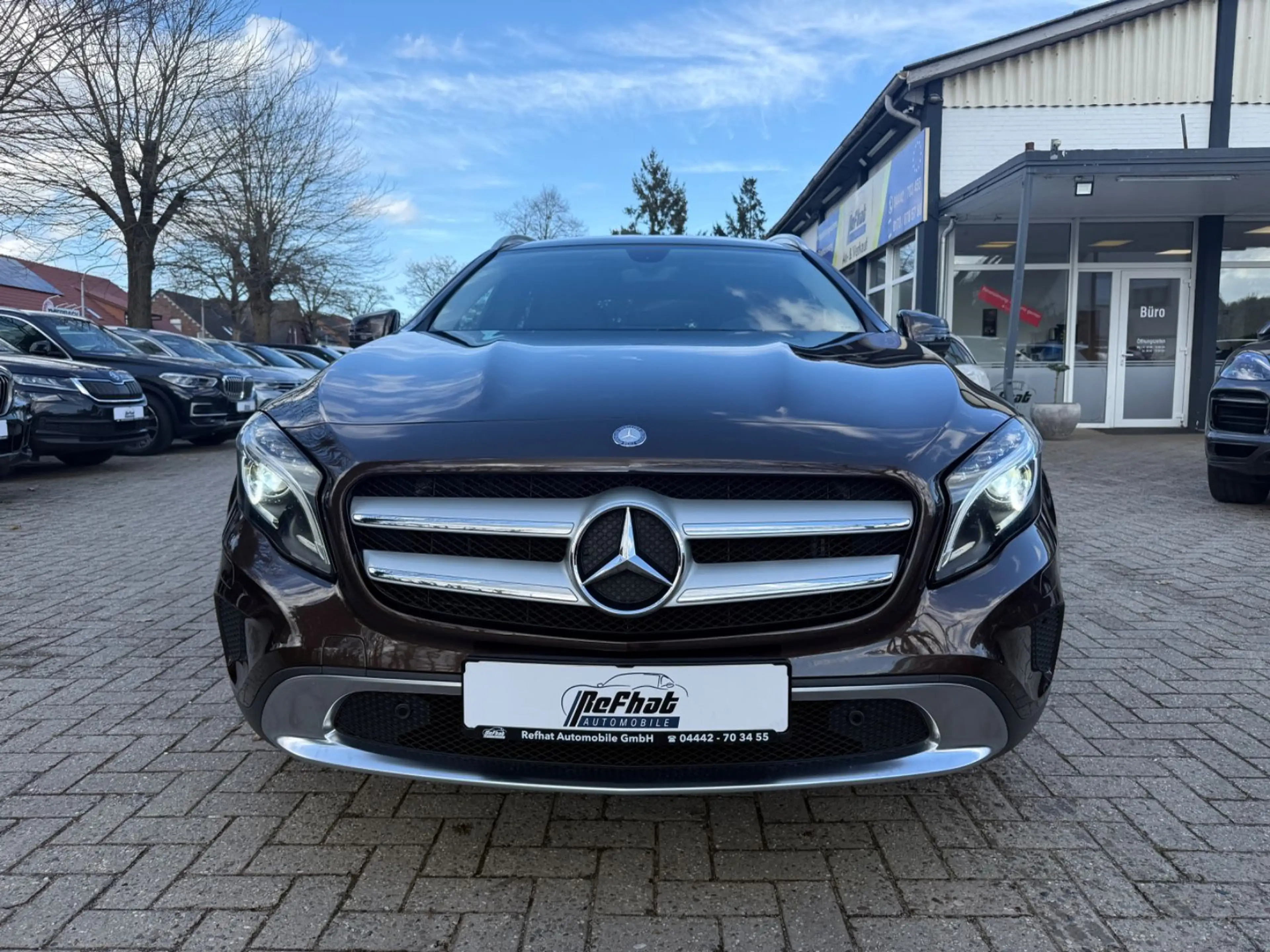 Mercedes-Benz GLA 200 *LED*XENON*SHZ*PDC*NAVI* — photo 4