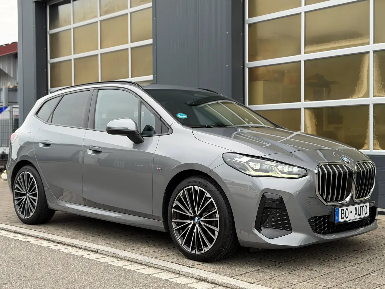 BMW 218