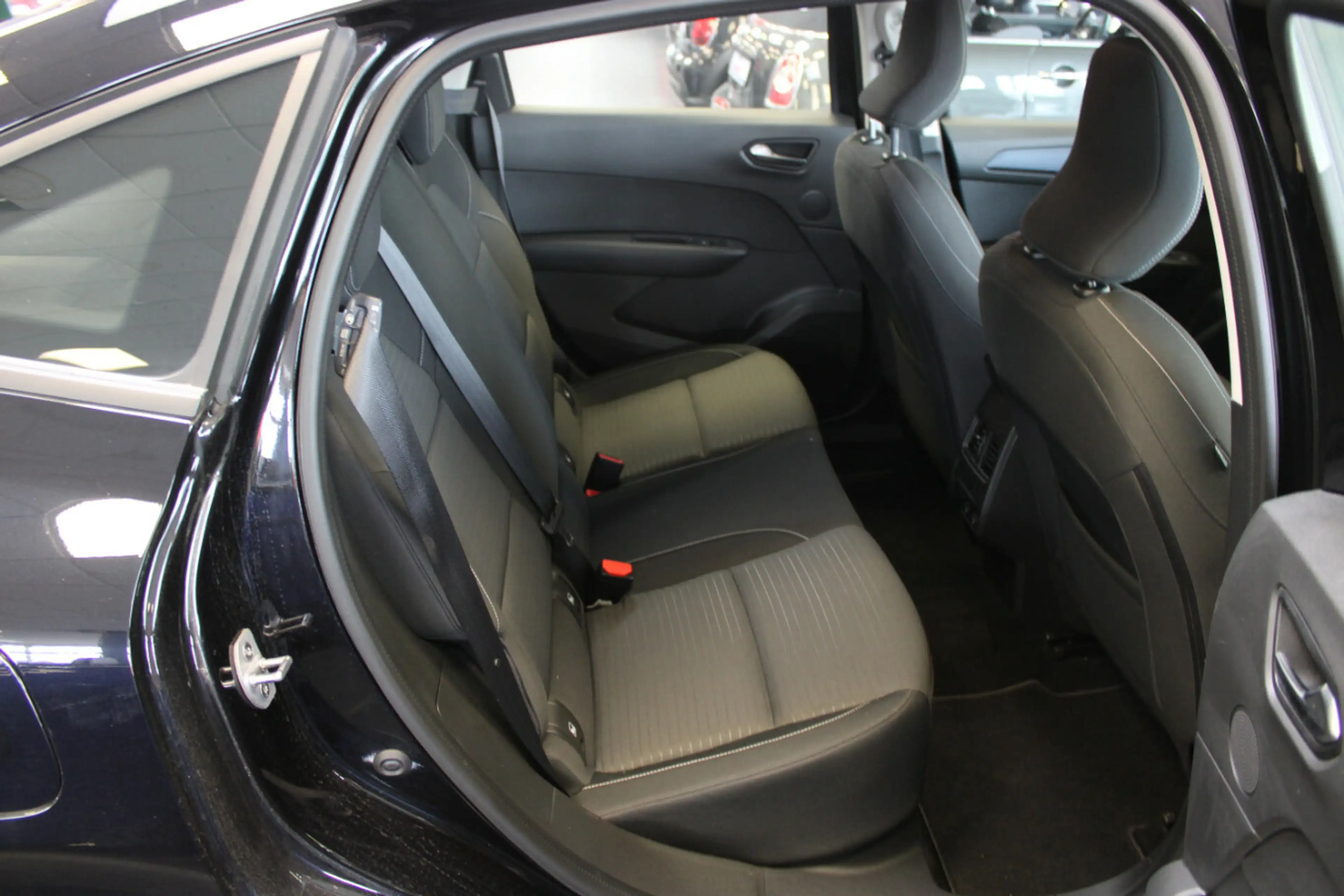 Renault Arkana TCe 140 EDC ZEN — photo 12
