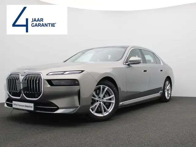 BMW i7 eDRIVE 50 - iconic glow - acc- leder