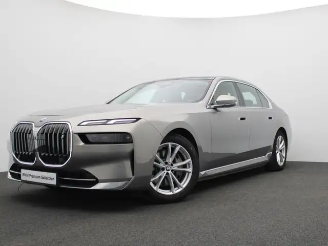 BMW i7 eDRIVE 50 - iconic glow - acc- leder