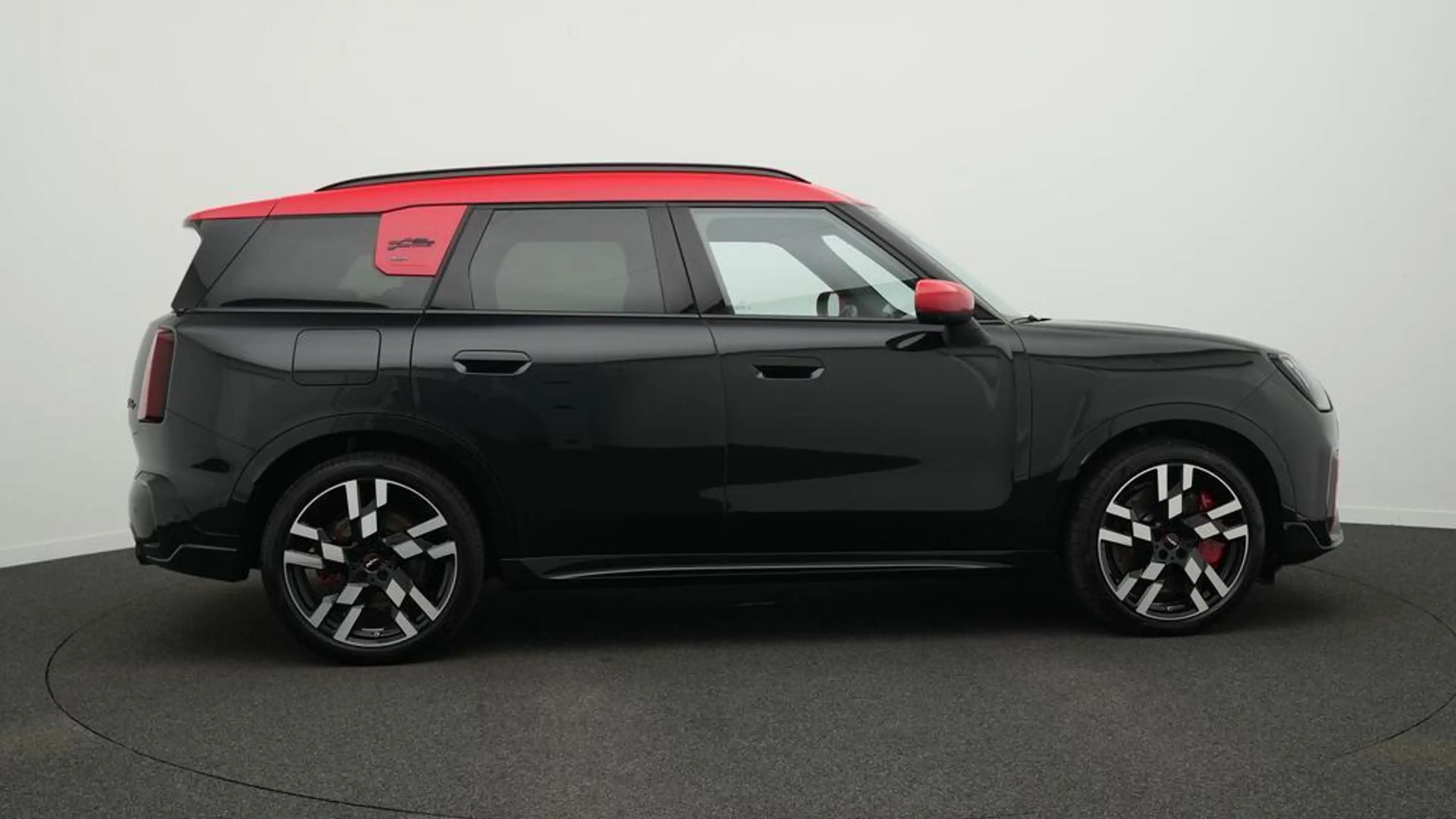 MINI JCW Countryman All4 John Cooper Works Trim — photo 2