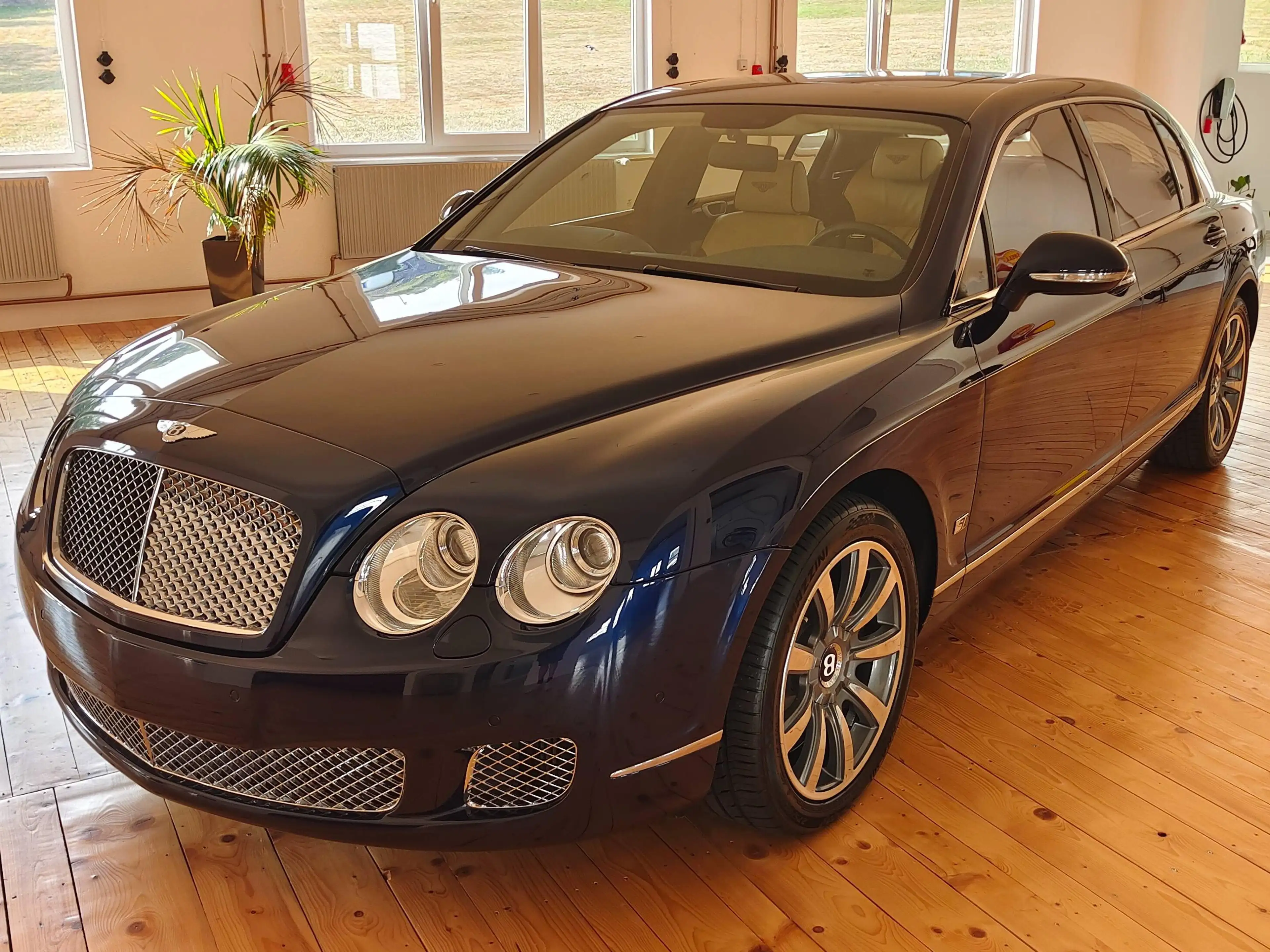 Bentley Flying Spur Continental Flying Spur Series 51 — photo 11