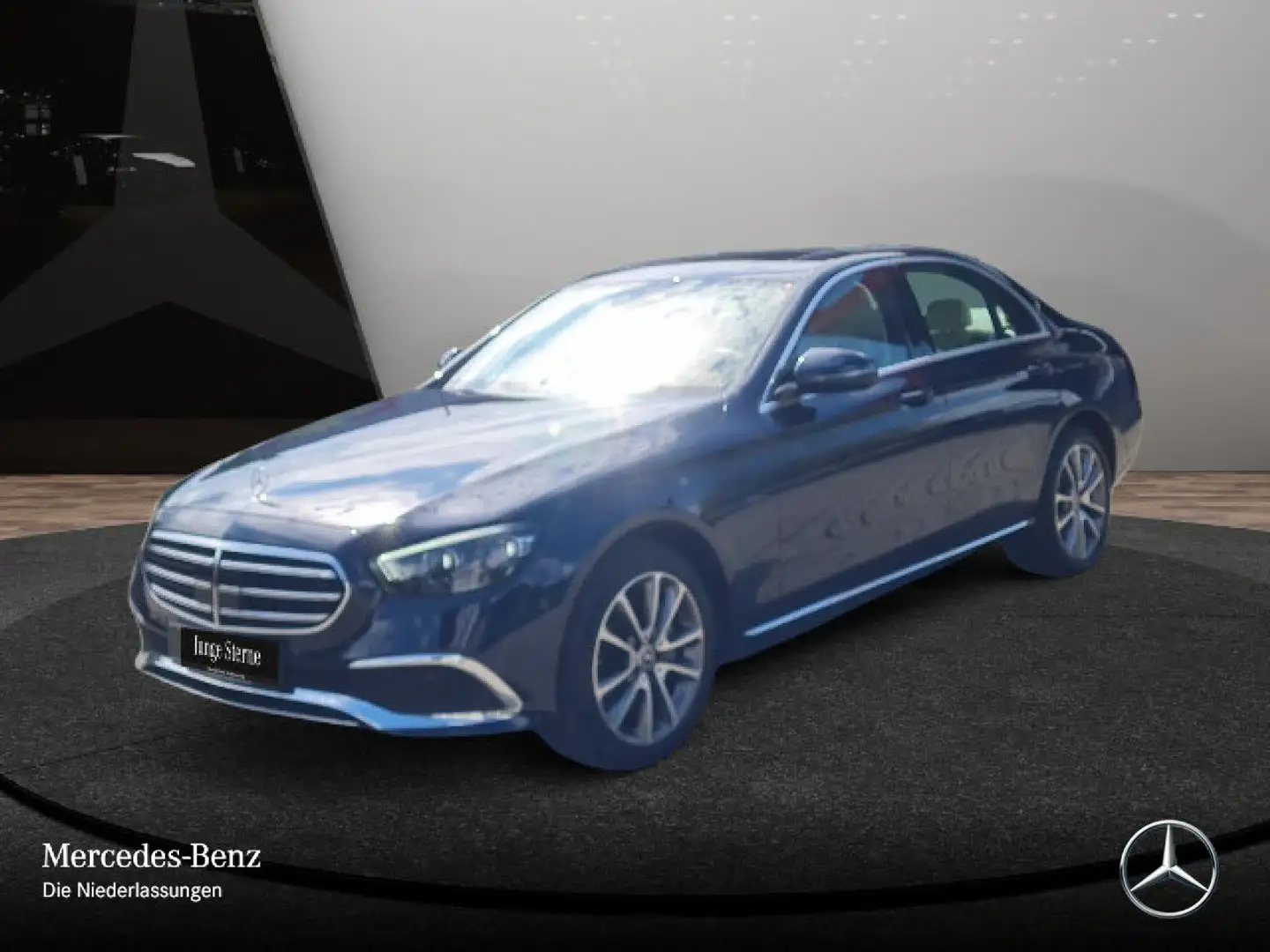 Mercedes-Benz E 300 e 4M EXCLUSIVE+AHK+MULTIBEAM+FAHRASS+KAMERA Blau - 2
