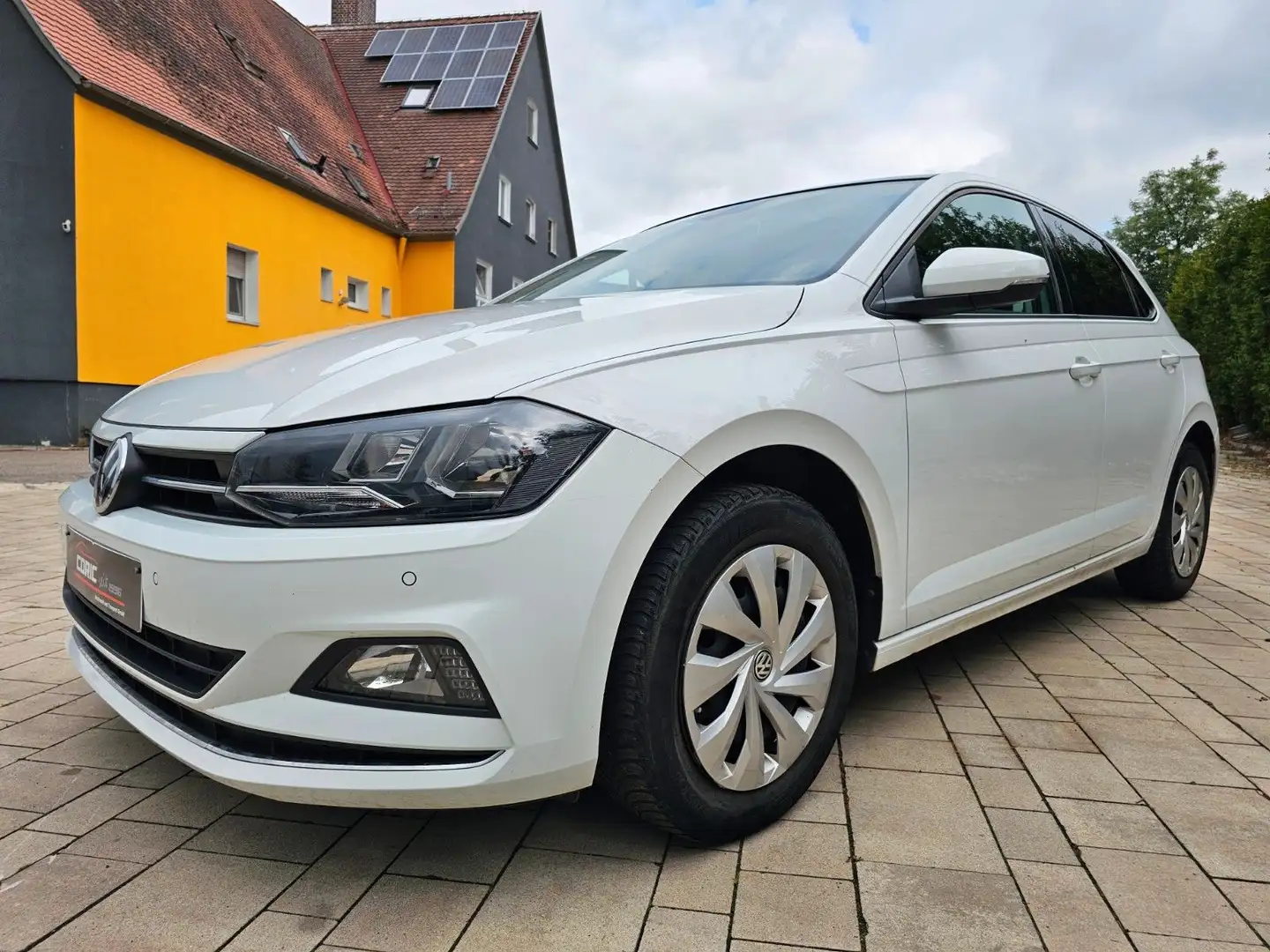 Volkswagen Polo VI Highline Weiß - 2