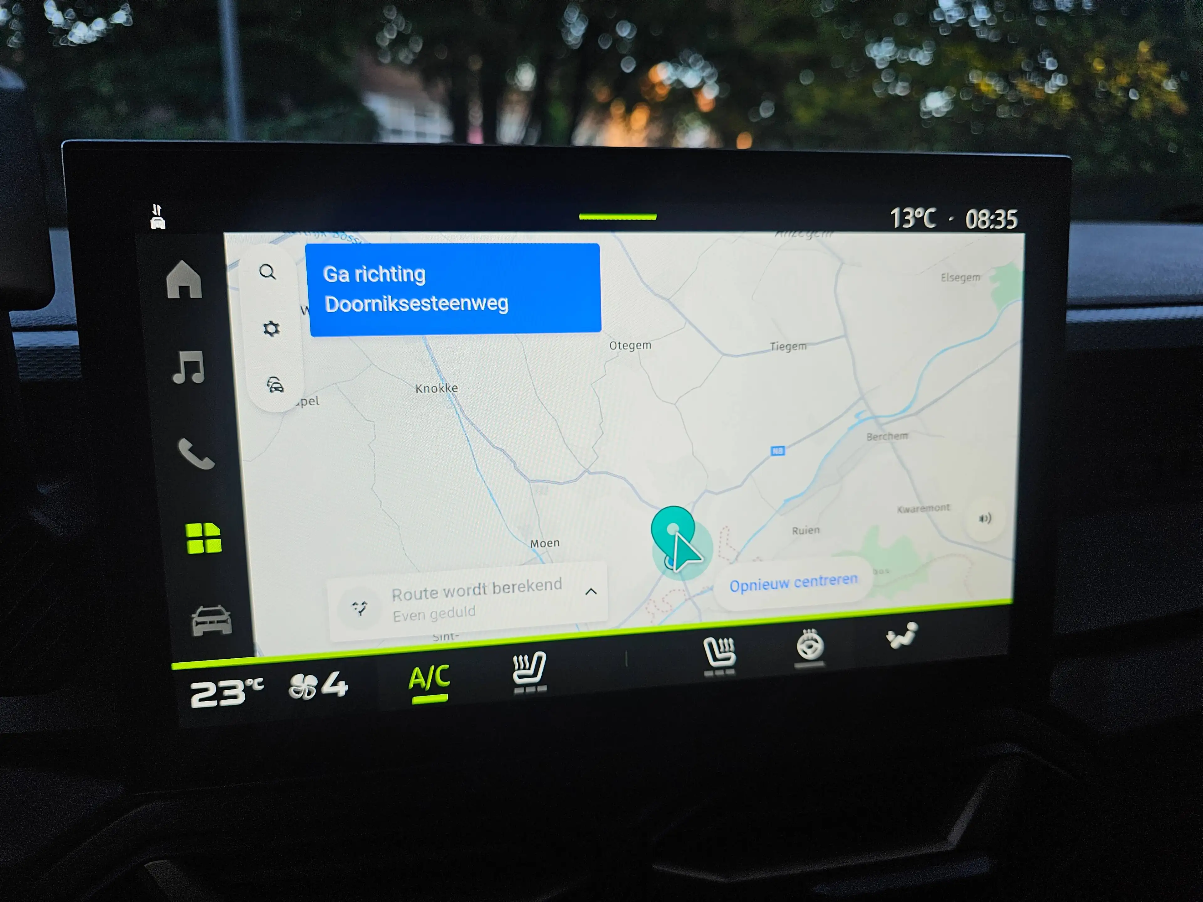 Dacia Duster Extreme hybrid — photo 12