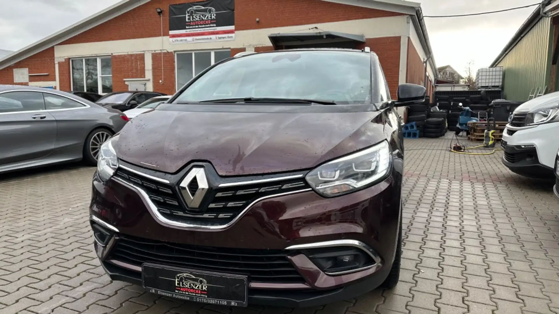 Renault Grand Scenic dCi 150EDC #Black Edition #Pano#LED Rot - 2