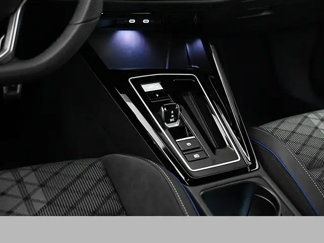 Volkswagen Golf view 15
