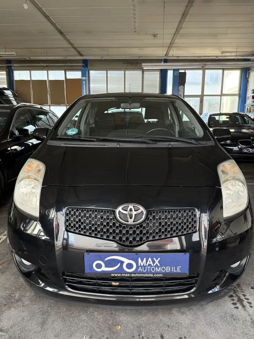 Toyota Yaris Executive 1. Rentnerhand Automatik TÜV 12/2027 Noir - 1
