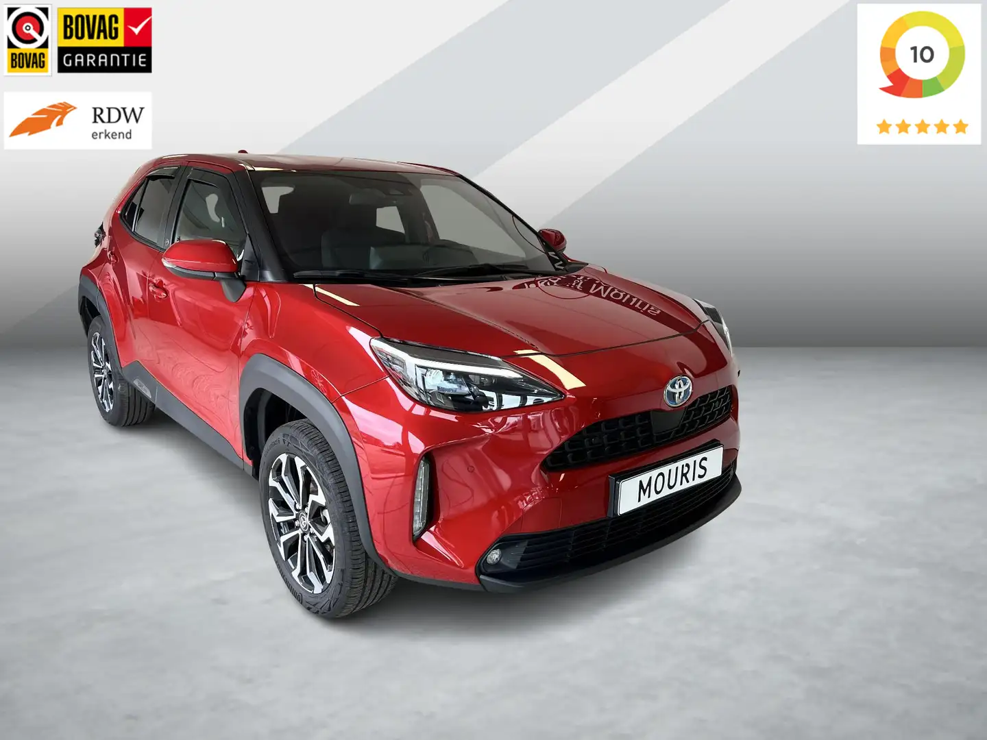 Toyota Yaris Cross 1.5 Hybrid Team D, BSM, PDC. Rood - 1