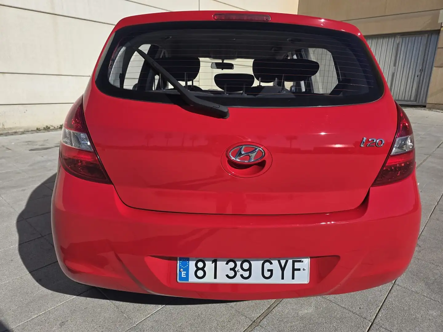 Hyundai i20 Berlina Manual de 5 Puertas Rojo - 2