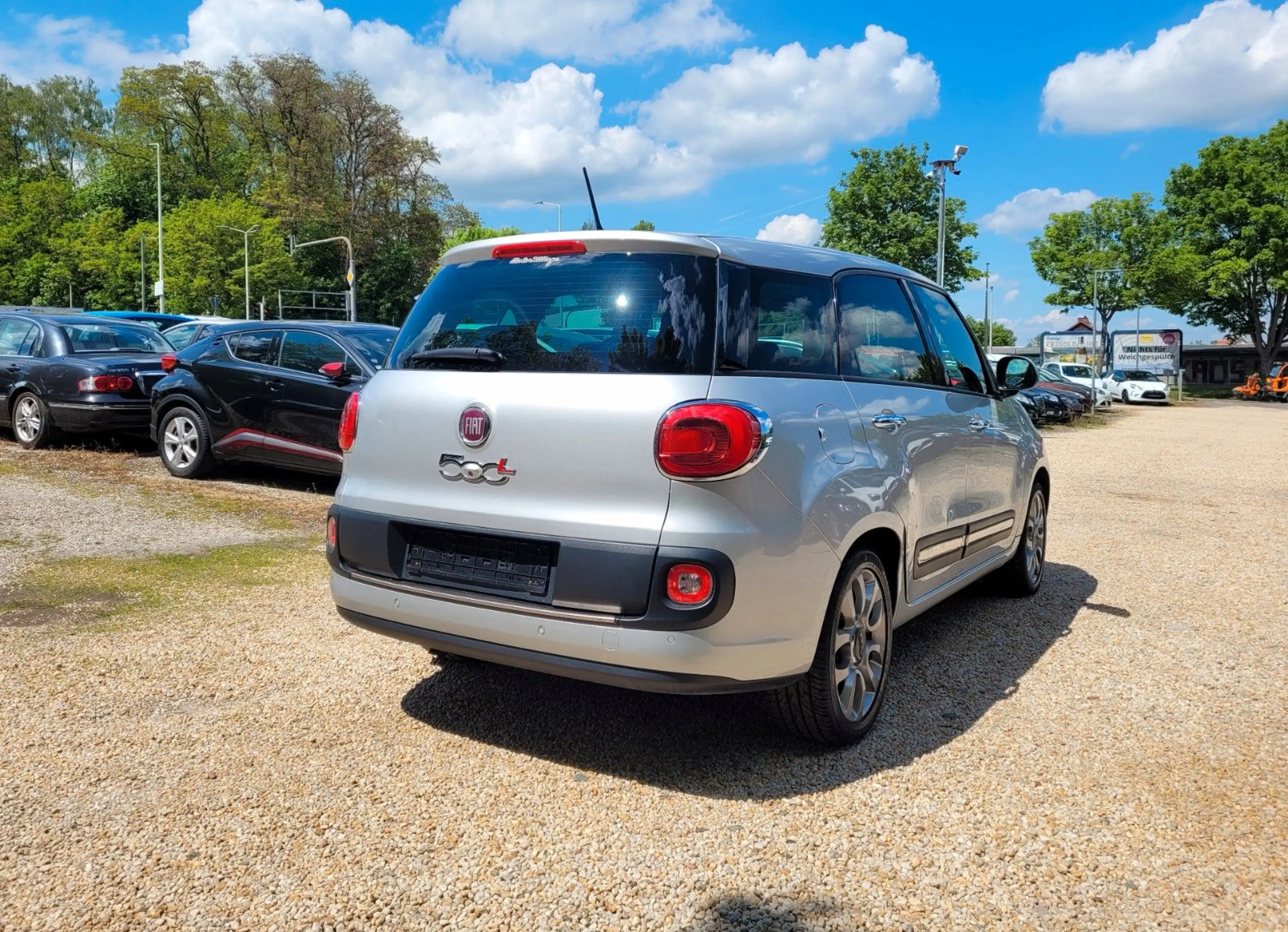 Fiat 500L Living 7 Sitze Aut.*R-Cam*SZH*Klima*LMF*WR* — photo 8