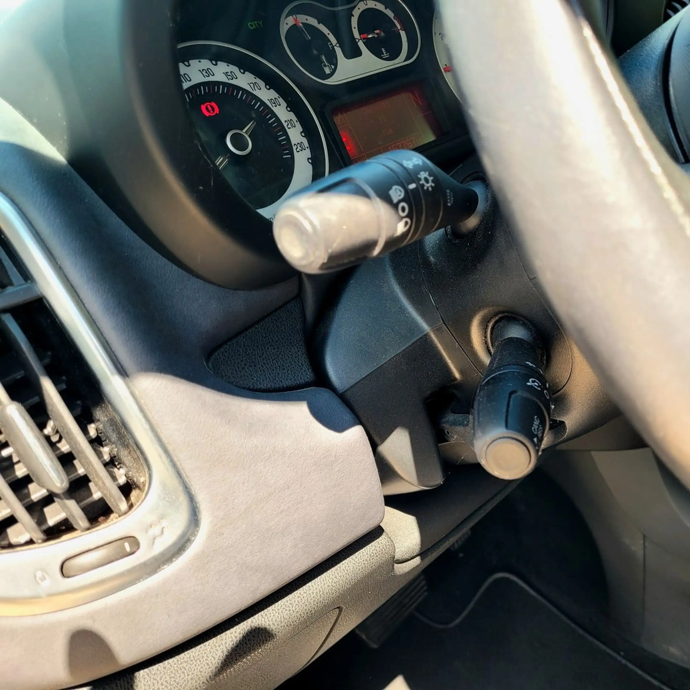Fiat 500L Living 7 Sitze Aut.*R-Cam*SZH*Klima*LMF*WR* — photo 15
