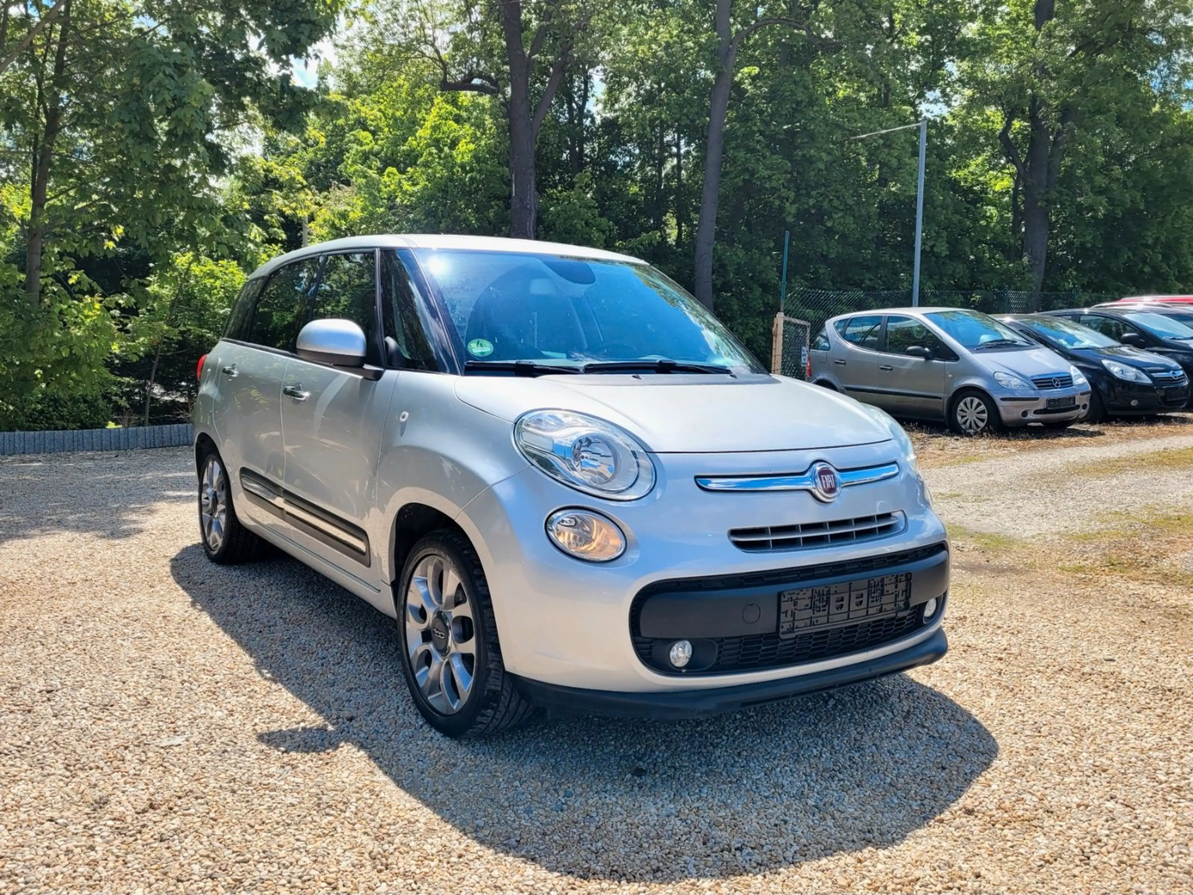 Fiat 500L Living 7 Sitze Aut.*R-Cam*SZH*Klima*LMF*WR* — photo 10