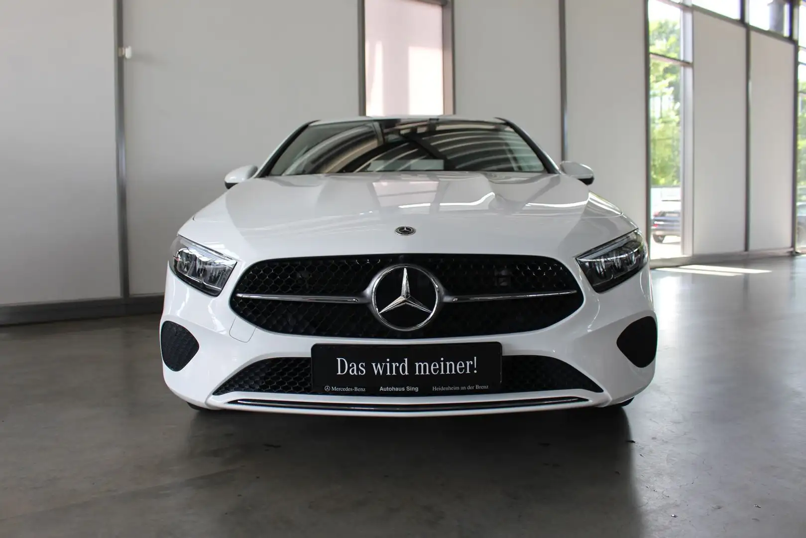 Mercedes-Benz A 200 Progressive Kamera Ambiente MBUX LED SHZ Blanc - 2