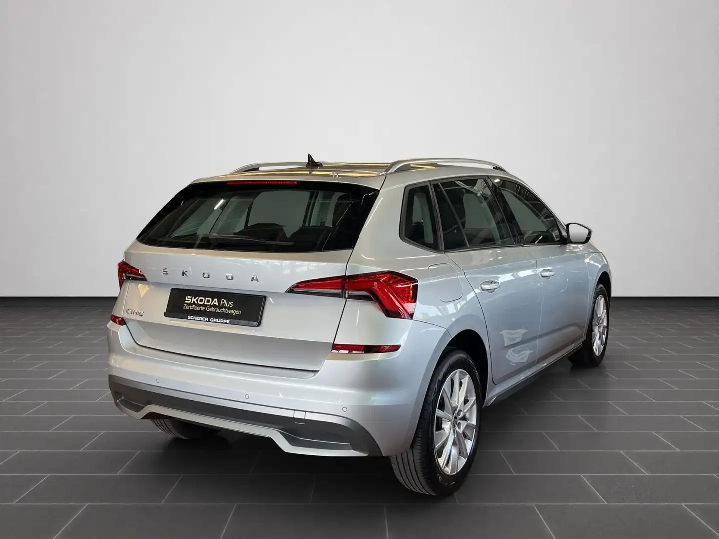Skoda Kamiq 1.0 TSI DSG Style Silber - 2
