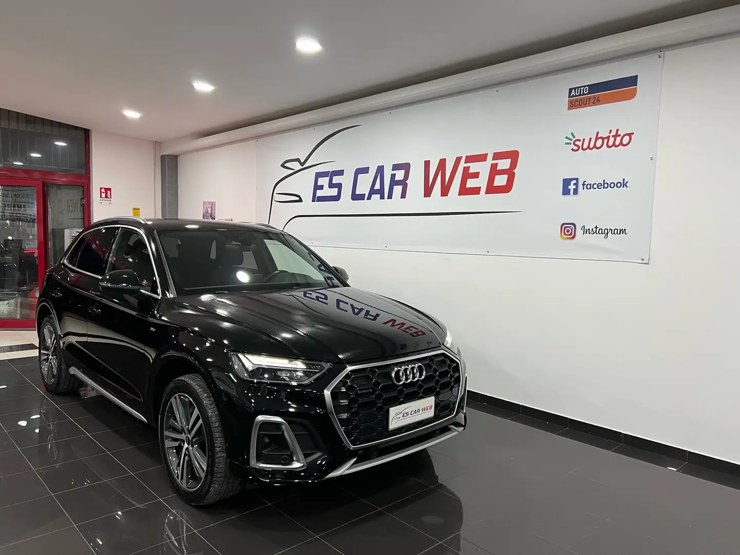 Audi Q5 Q5 40 2.0 tdi mhev 12V Sline Plus quattro stronic Zwart - 1