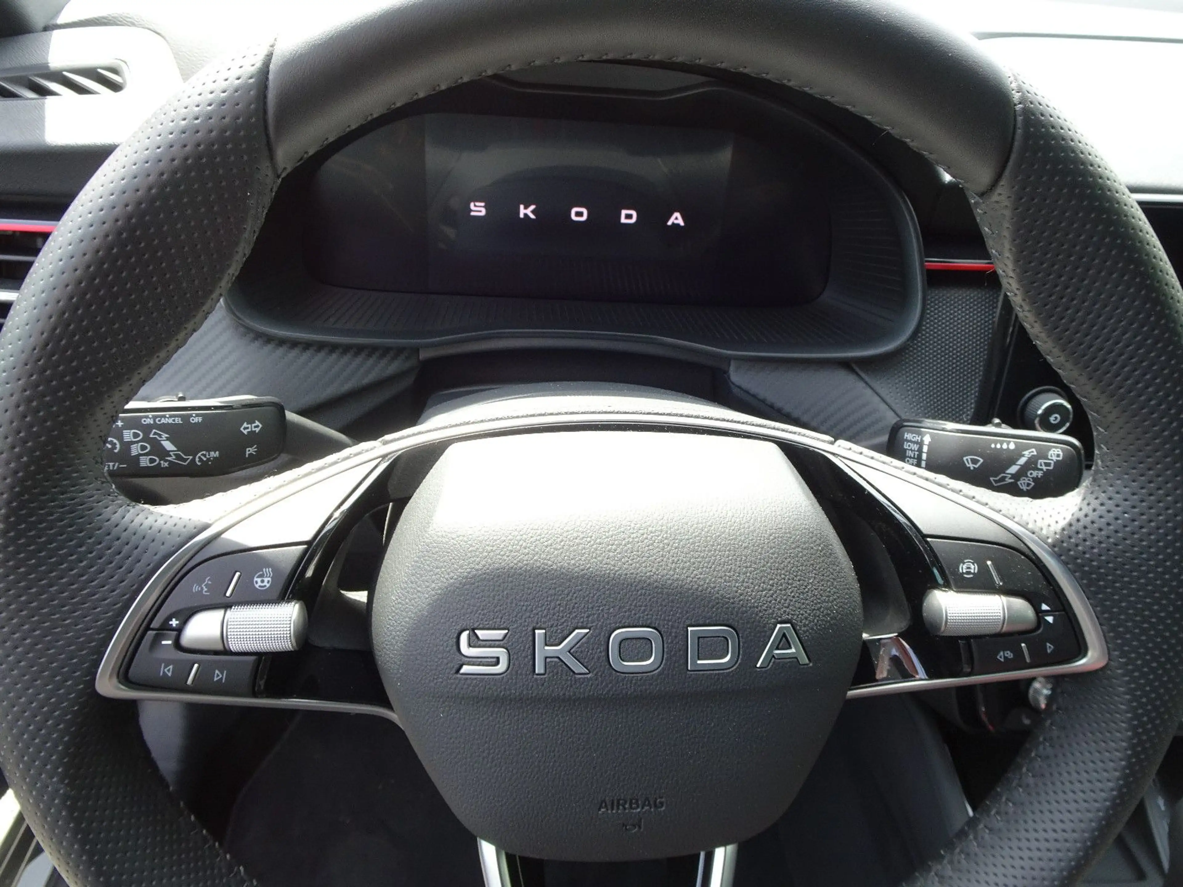 Skoda Scala Monte Carlo 115PS SCHALT*PANORAMA — photo 7