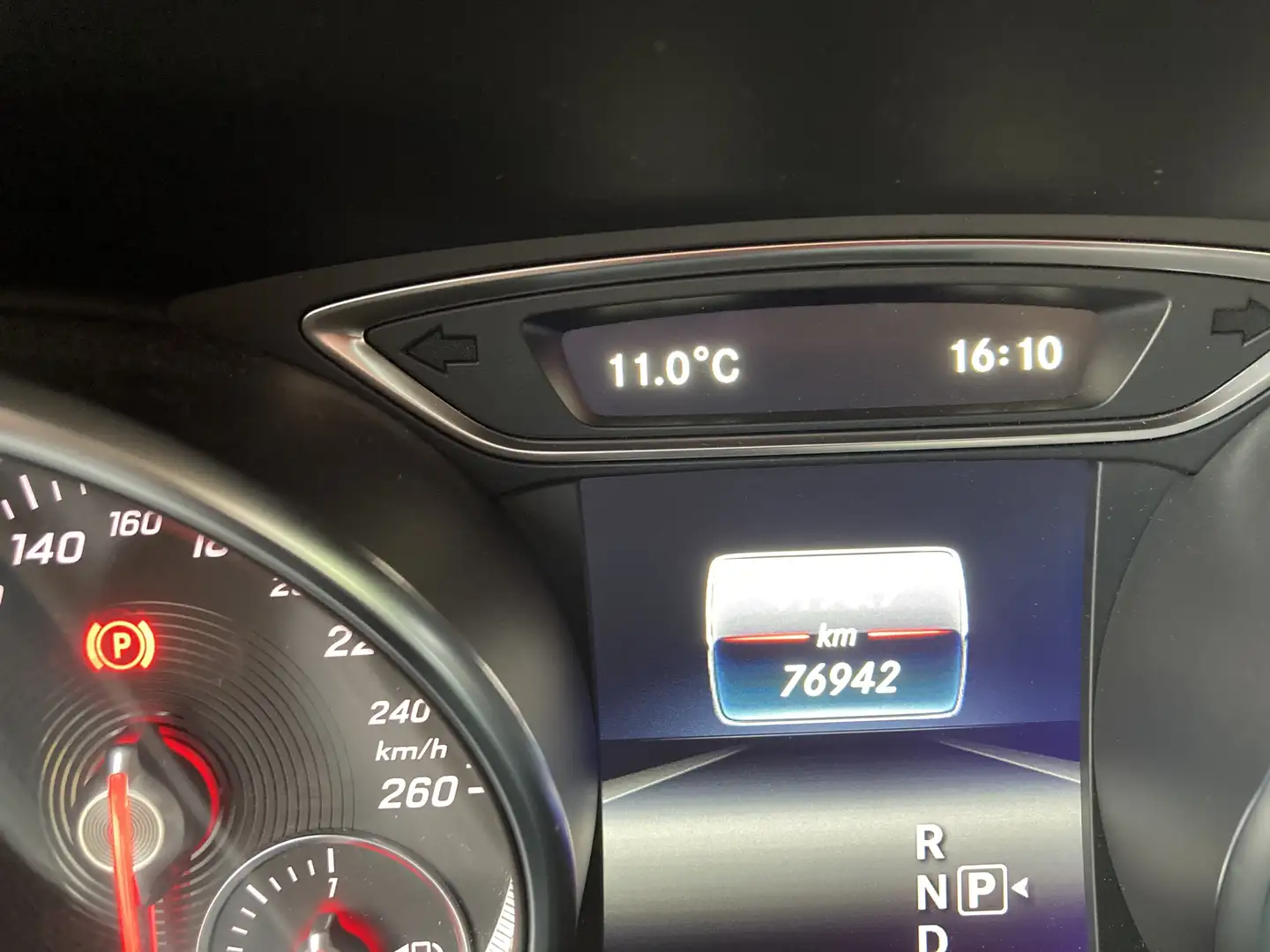 Mercedes-Benz CLA 200 Shooting Brake d Sport Night 4matic auto - 1