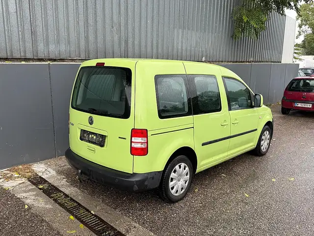 Volkswagen Caddy view 6