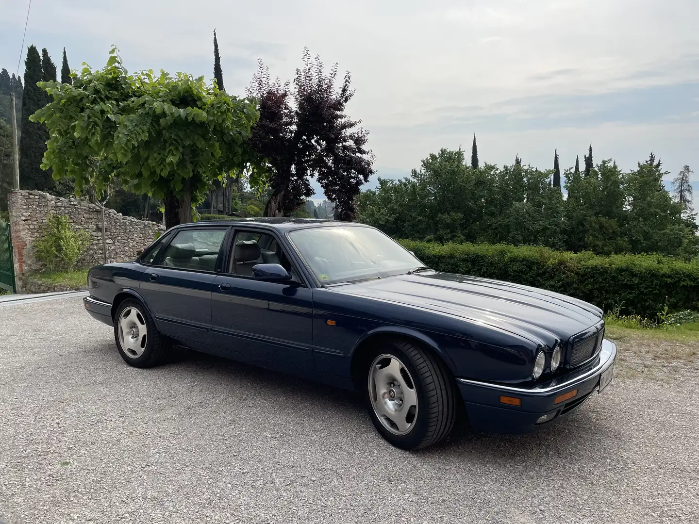 Jaguar XJR 4.0 cat. manuale - 2