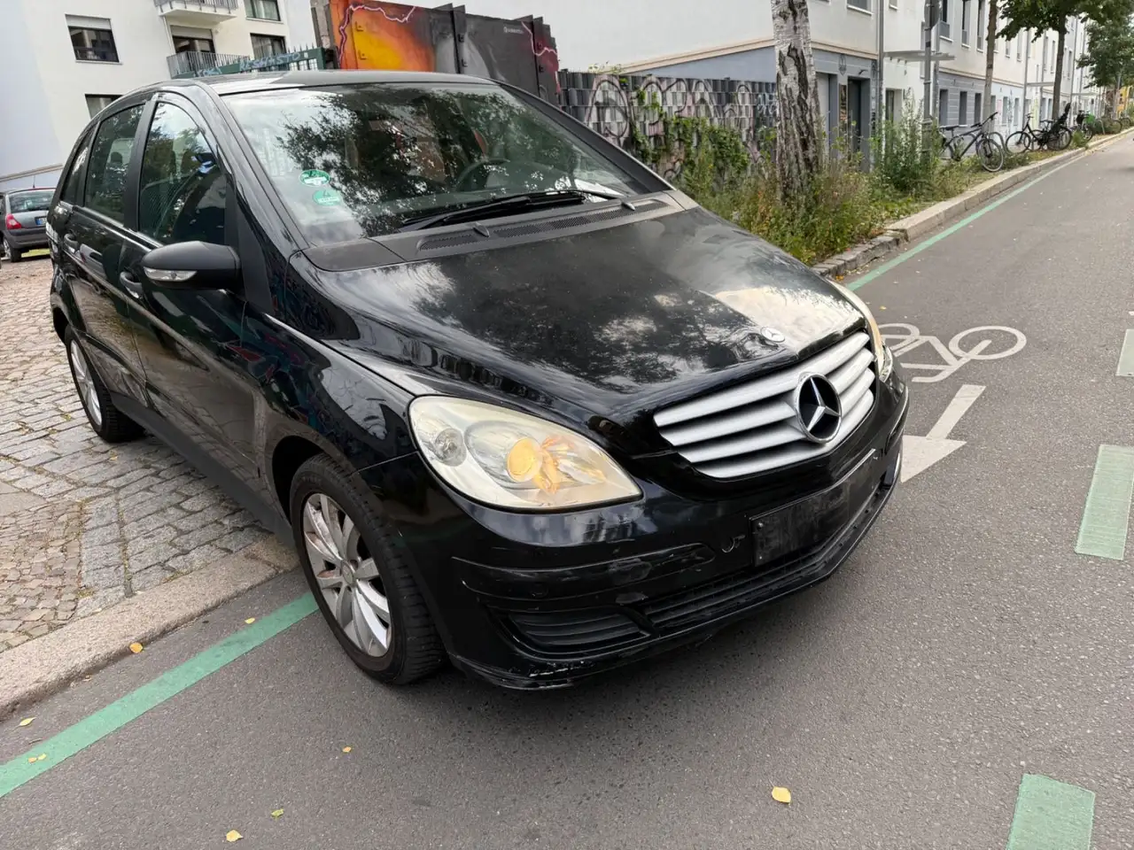 Mercedes-Benz B 180 B B 180 CDI — photo 1 of 13
