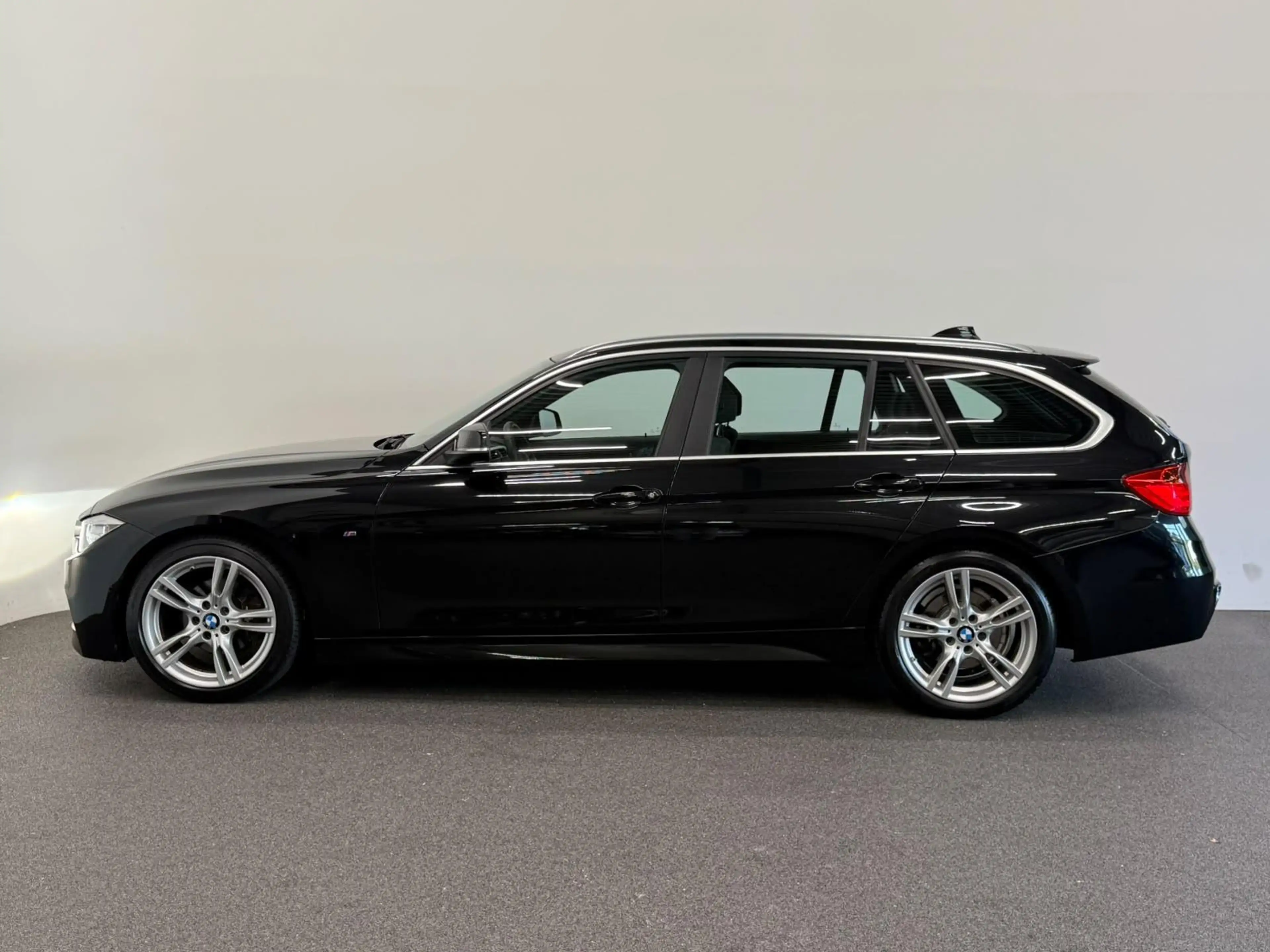 BMW 316 3-serie Touring 316i Executive M Sport Automaat Na — photo 4