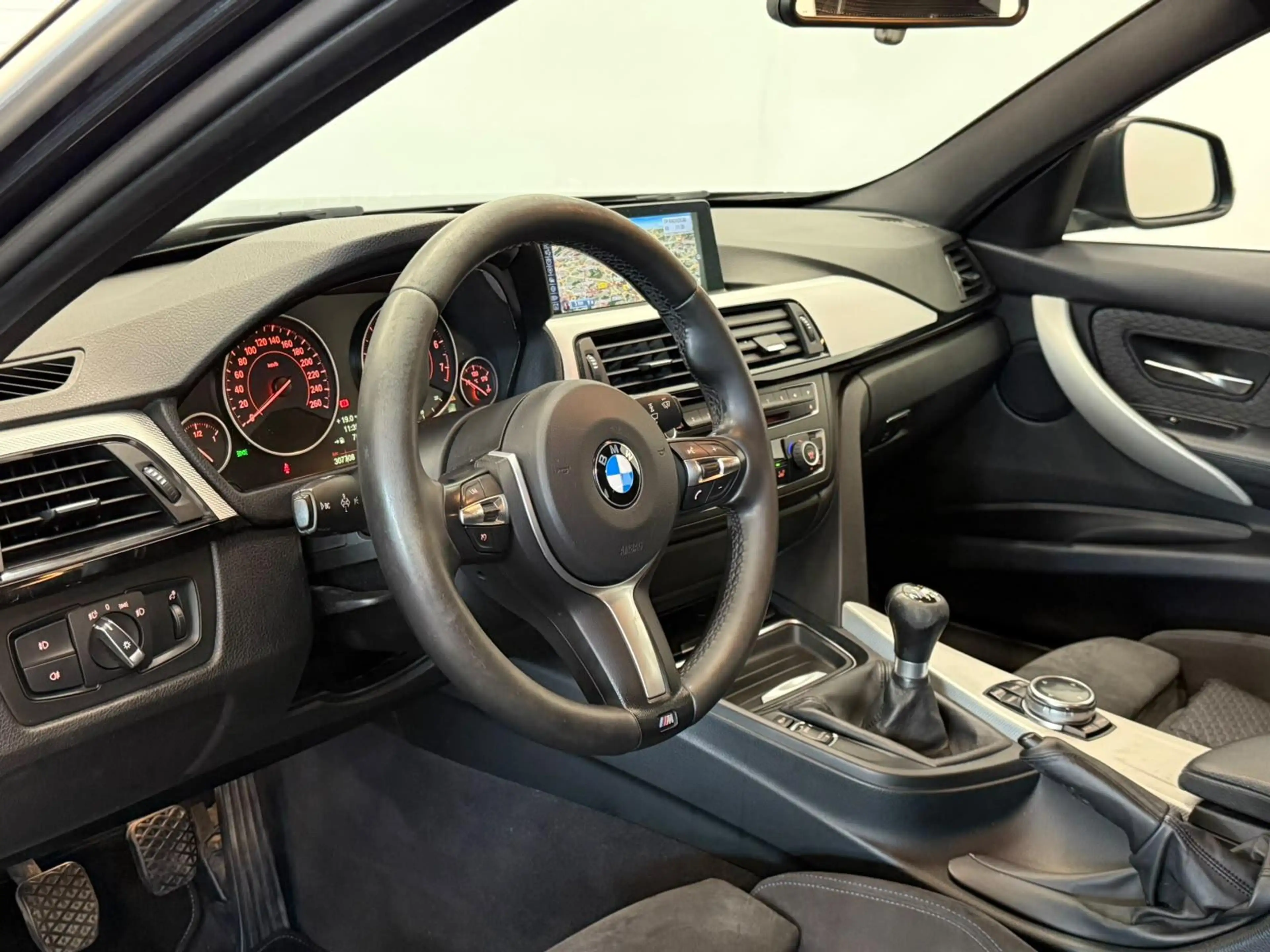 BMW 316 3-serie Touring 316i Executive M Sport Automaat Na — photo 9