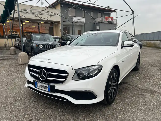 Mercedes-Benz E 300 de eq-power Plug-in Hybrid Business Extra SW auto