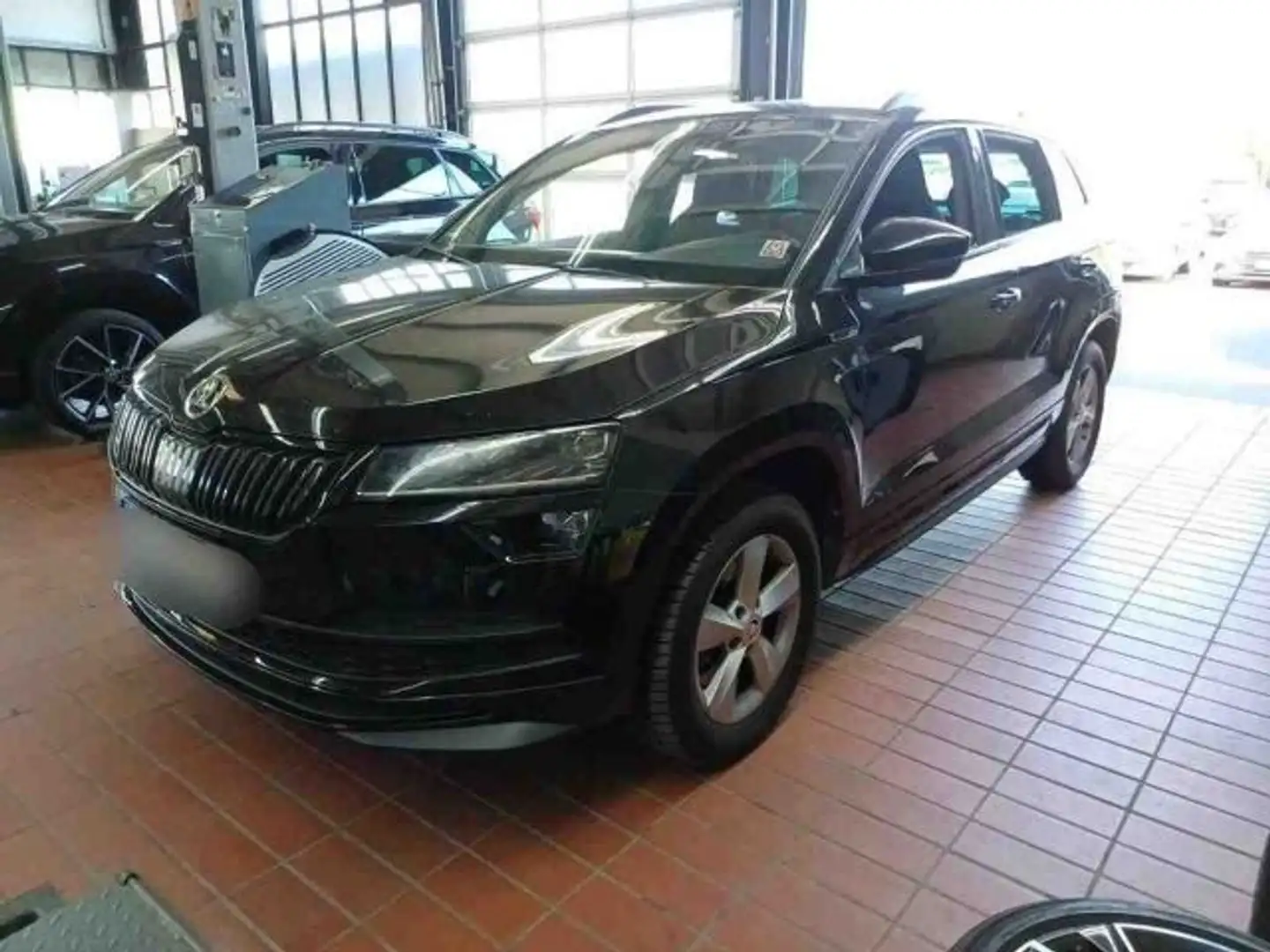Skoda Karoq 2.0 TDI 4x4 DSG SPORTLINE LED+NAV+ACC+AHK Schwarz - 2