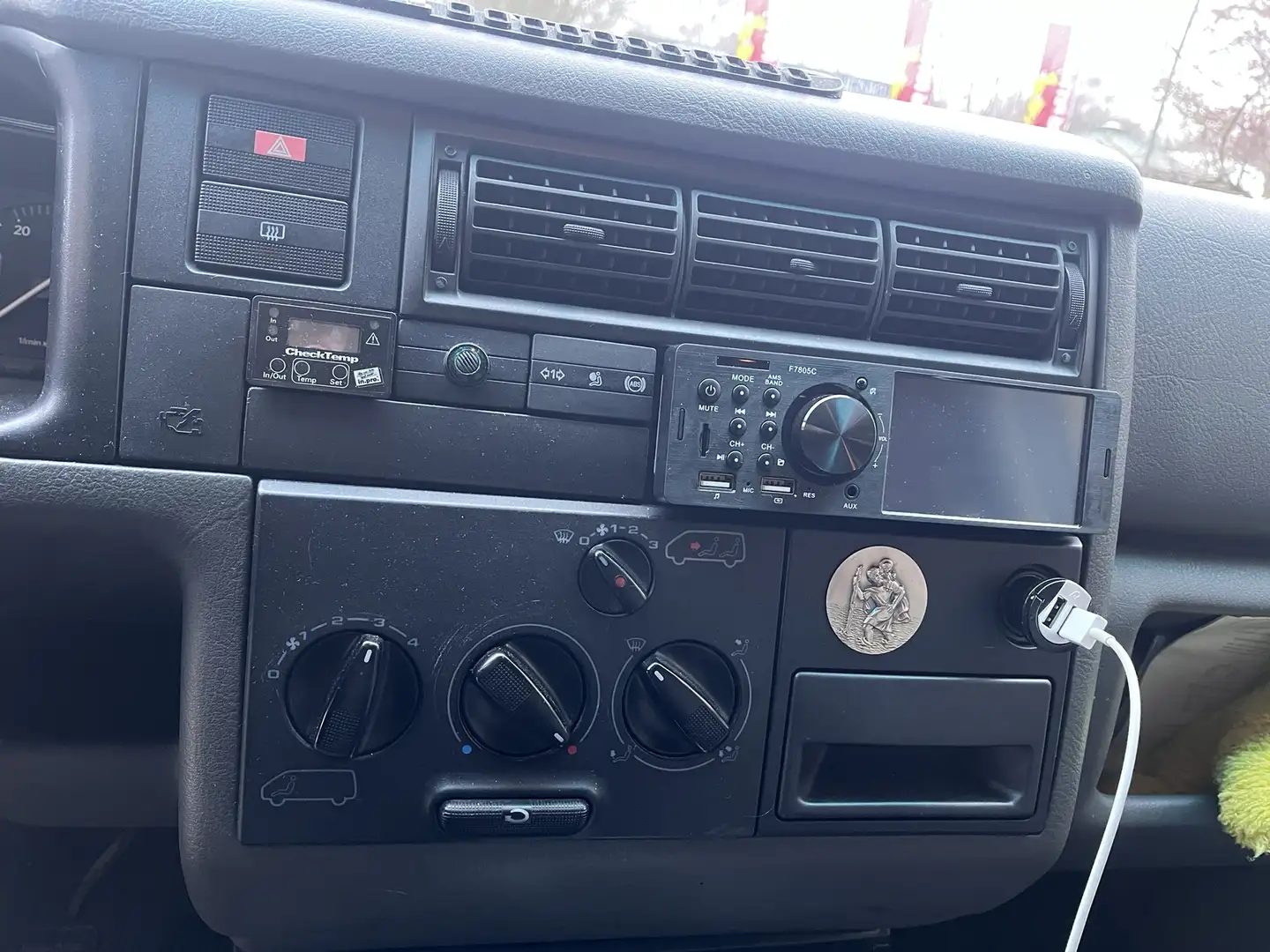 Volkswagen T4 Allstar T4/MULTIVAN/CARAVELLE Allstar/Classic 7DC MK2 Grün - 2