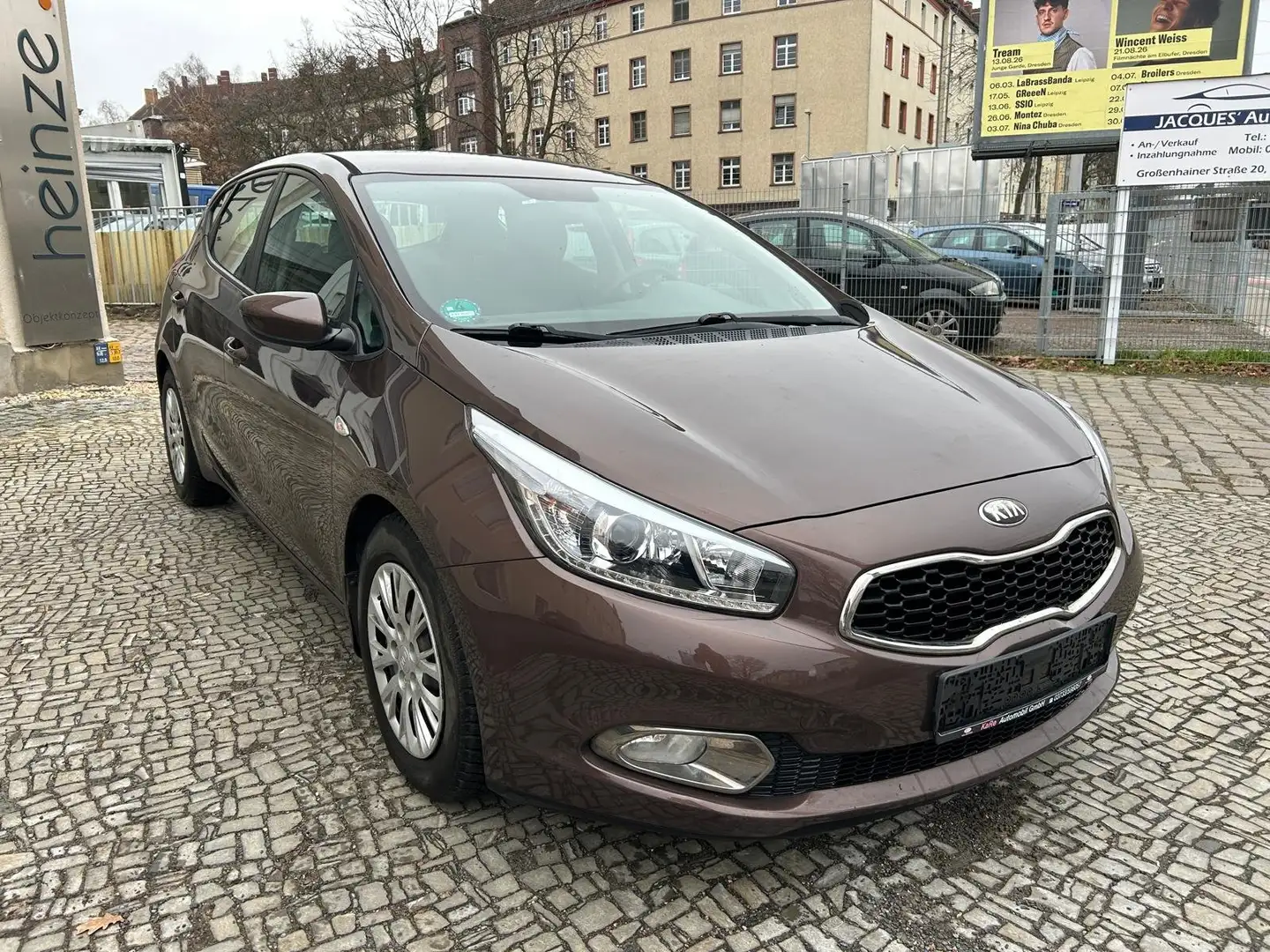 Kia Ceed / cee'd Edition 7 Braun - 1