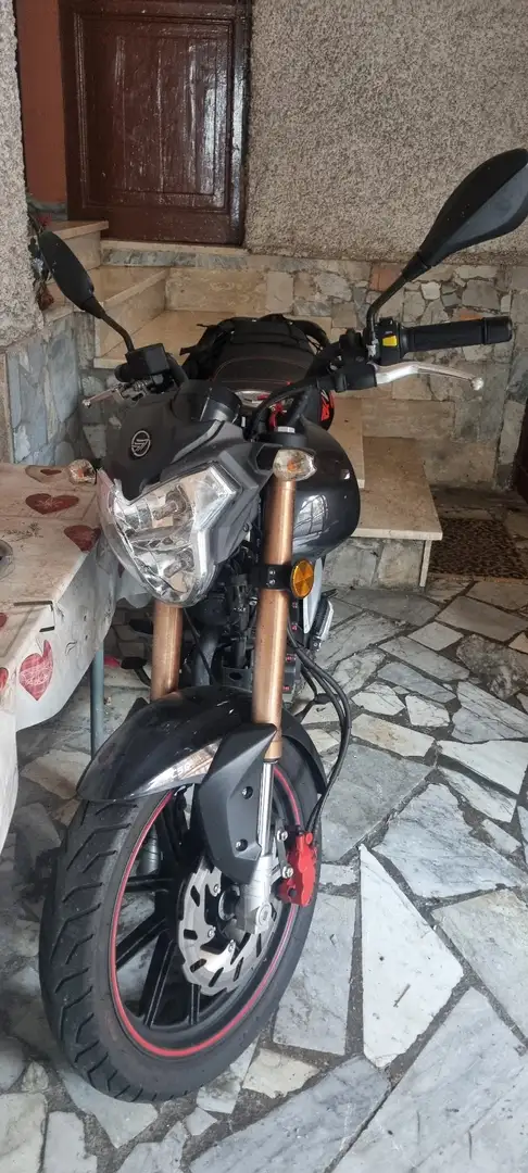 Keeway RKV 125 Negro - 2