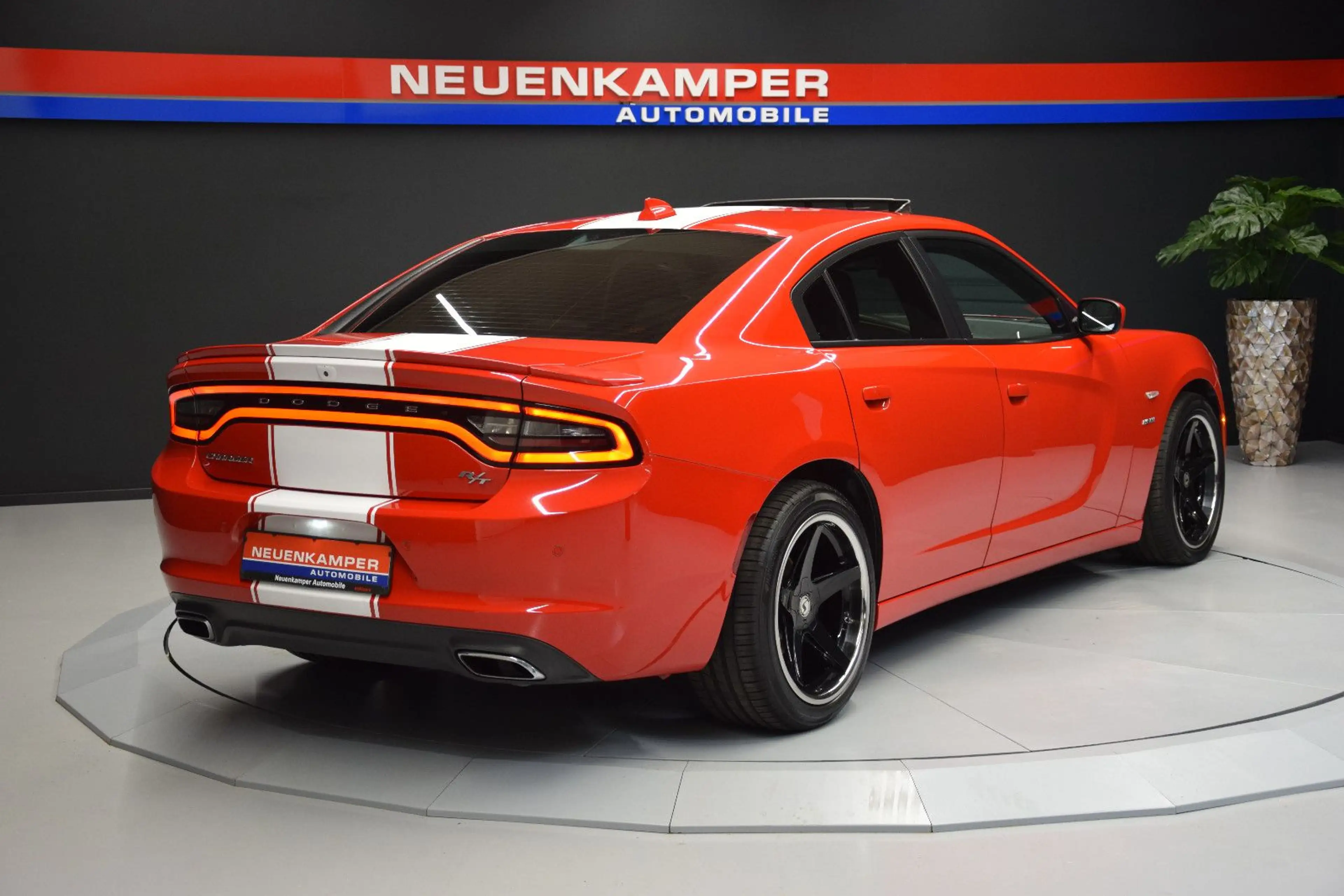 Dodge Charger Schiebedach Sitzl Bi-Colo Alpine LED NAV — photo 7