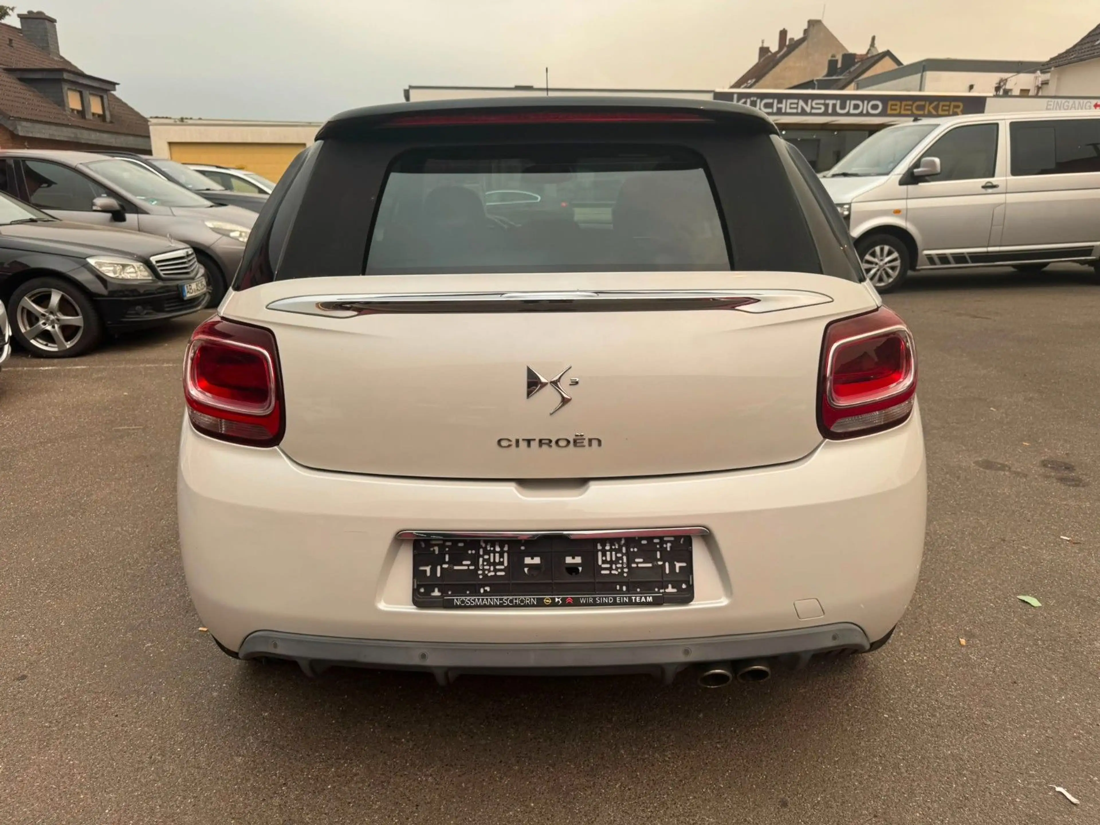 DS Automobiles DS 3 THP 165 Stop&Start SportChic Cabrio — photo 3