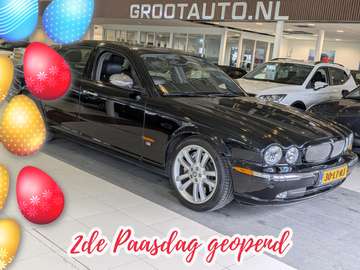 4.2 V8 S/C Automaat 396pk Leer, Airco, Cruise cont