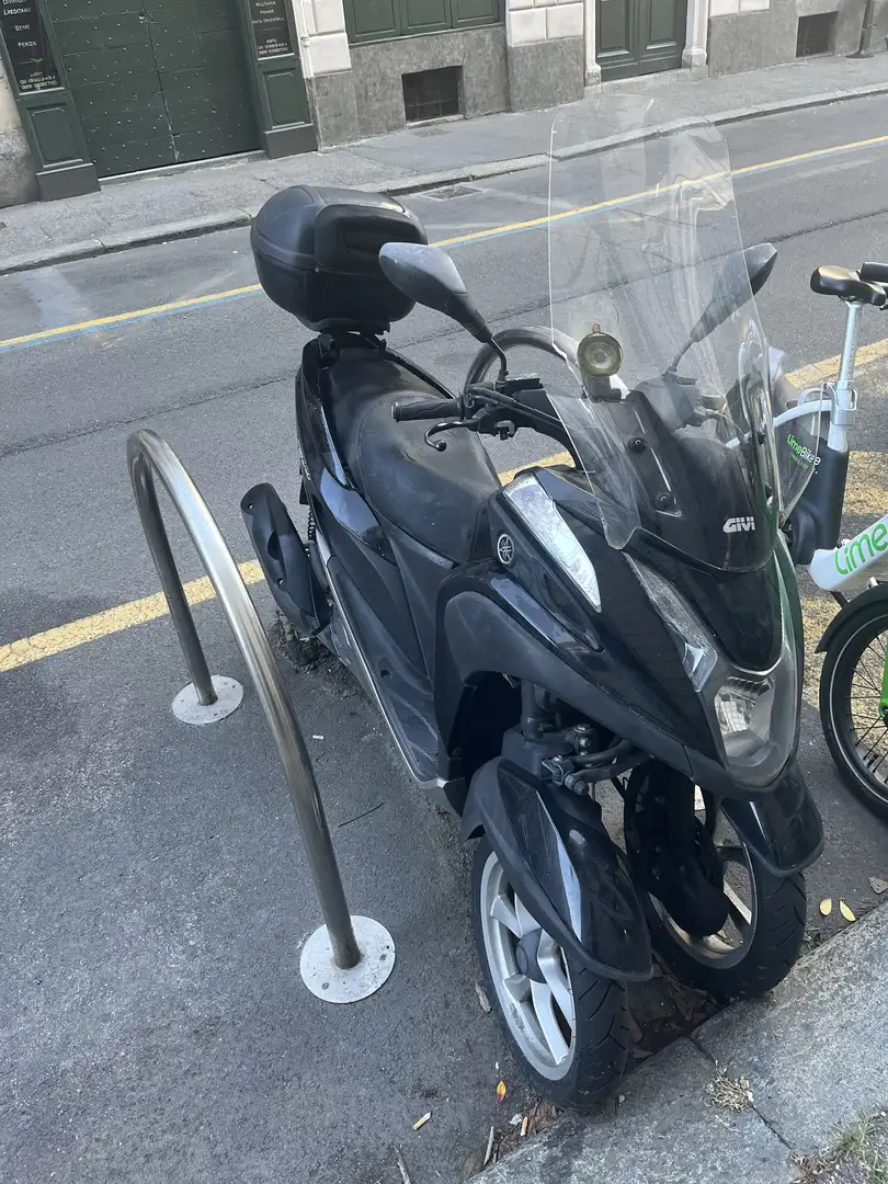 Yamaha TriCity con accessori - 1