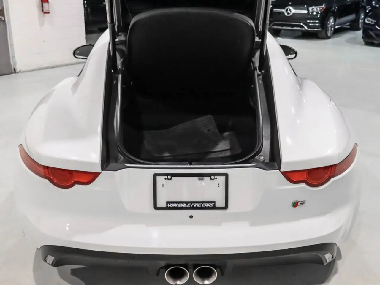 Jaguar F-Type снимка Jaguar F-Type