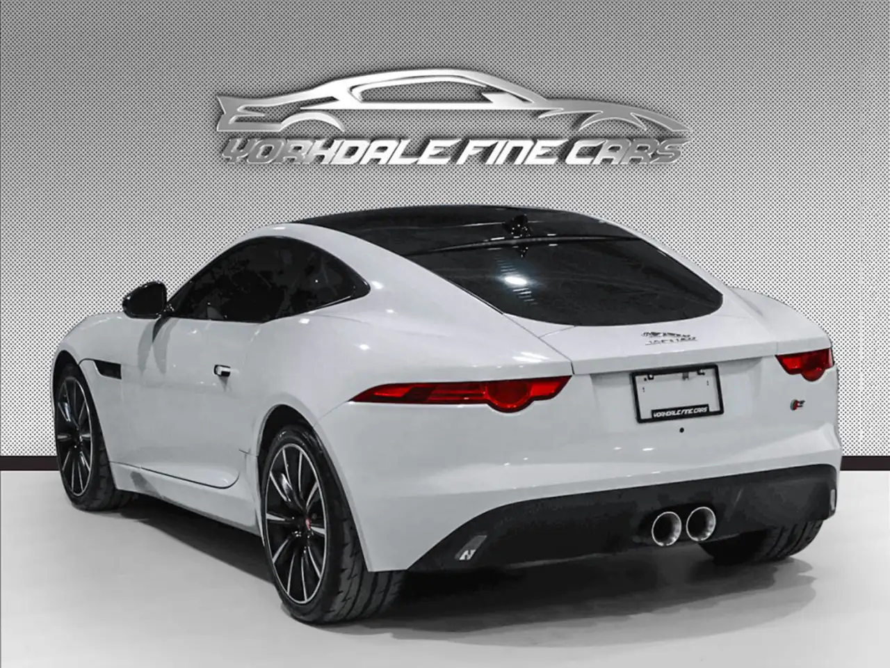Jaguar F-Type снимка Jaguar F-Type