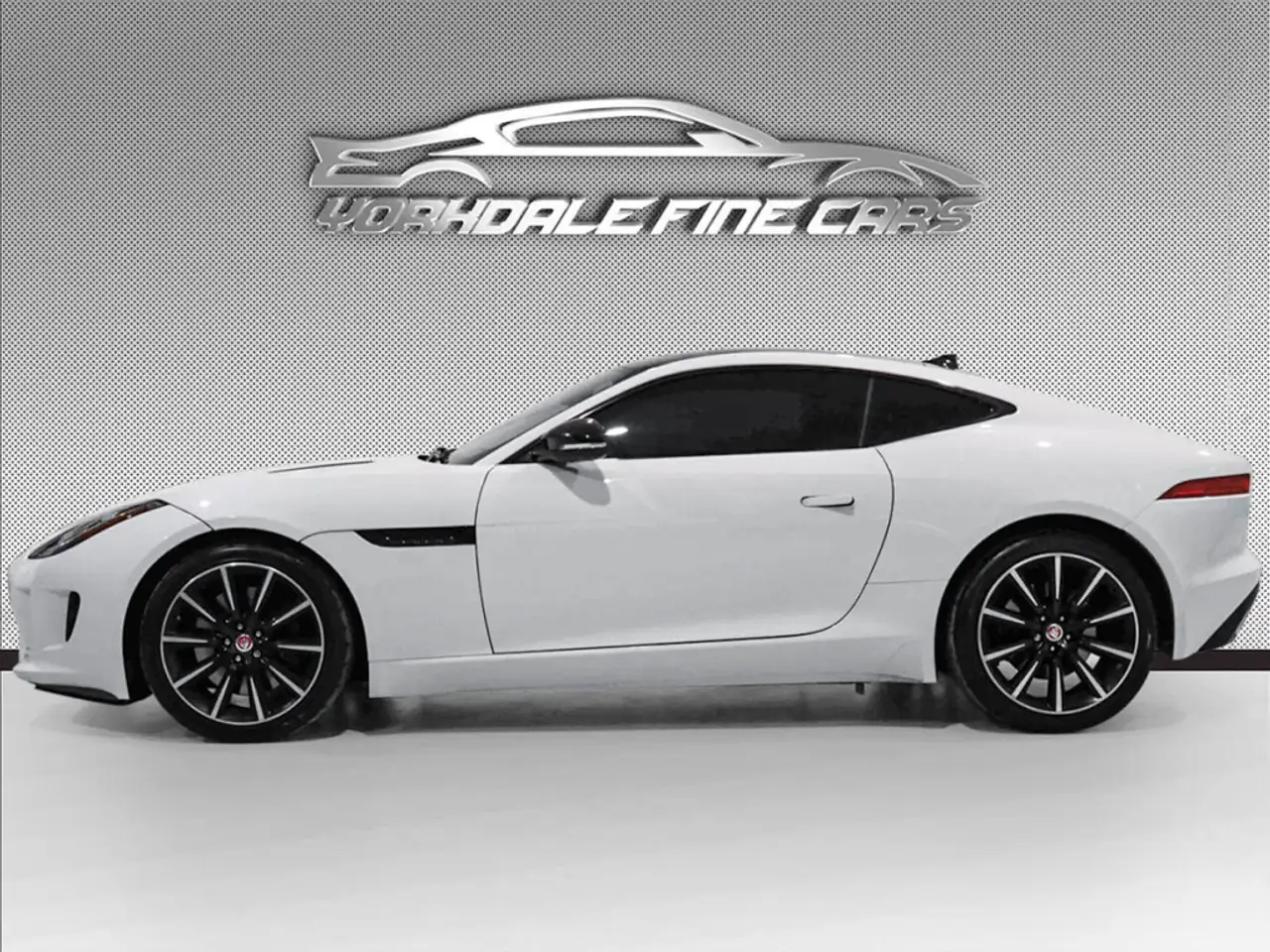 Jaguar F-Type снимка Jaguar F-Type