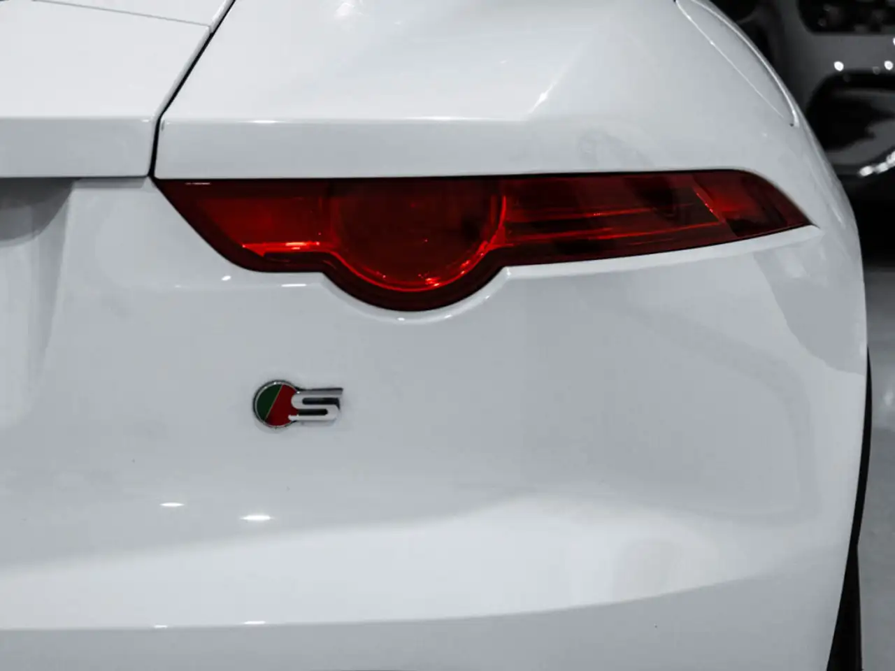 Jaguar F-Type снимка Jaguar F-Type