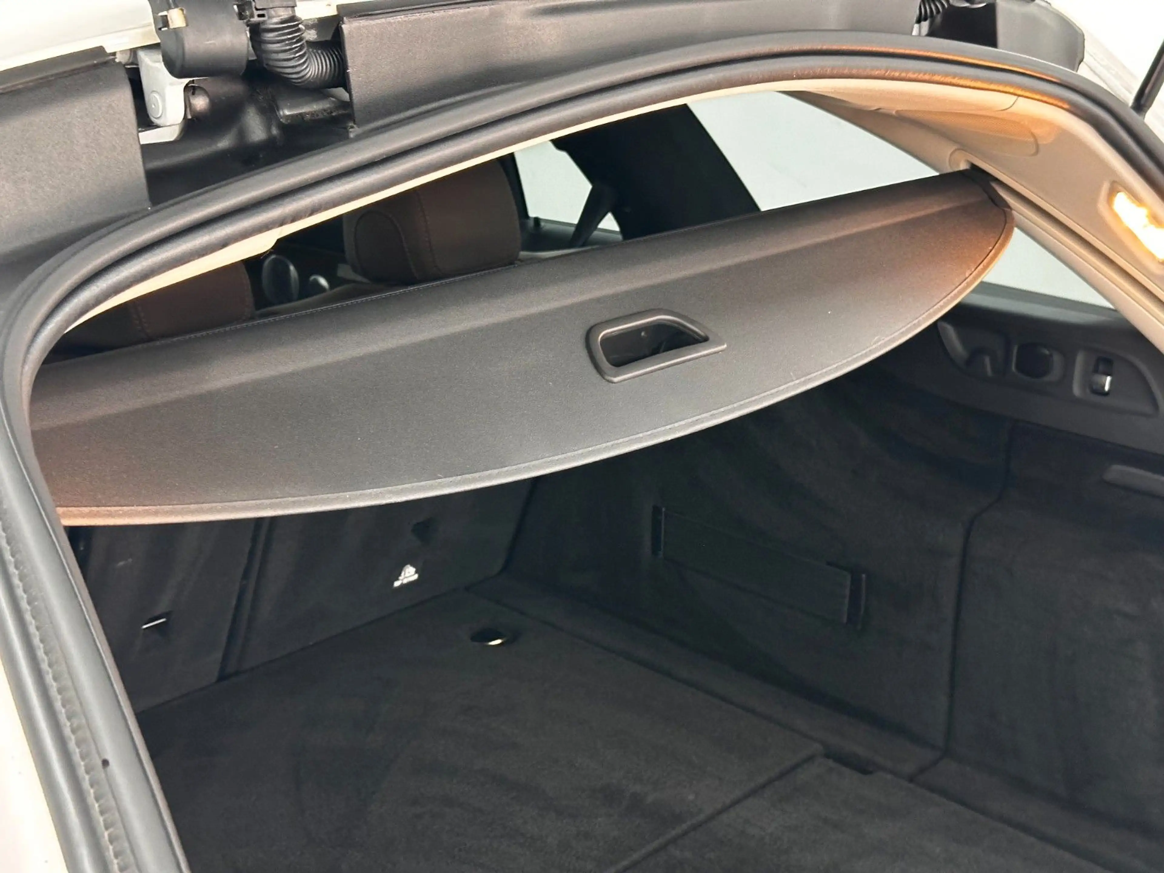 Mercedes-Benz E 400 E-d 4Matic.WIDE.LED.NIGHT.LEDER.360°K.DIST — photo 37