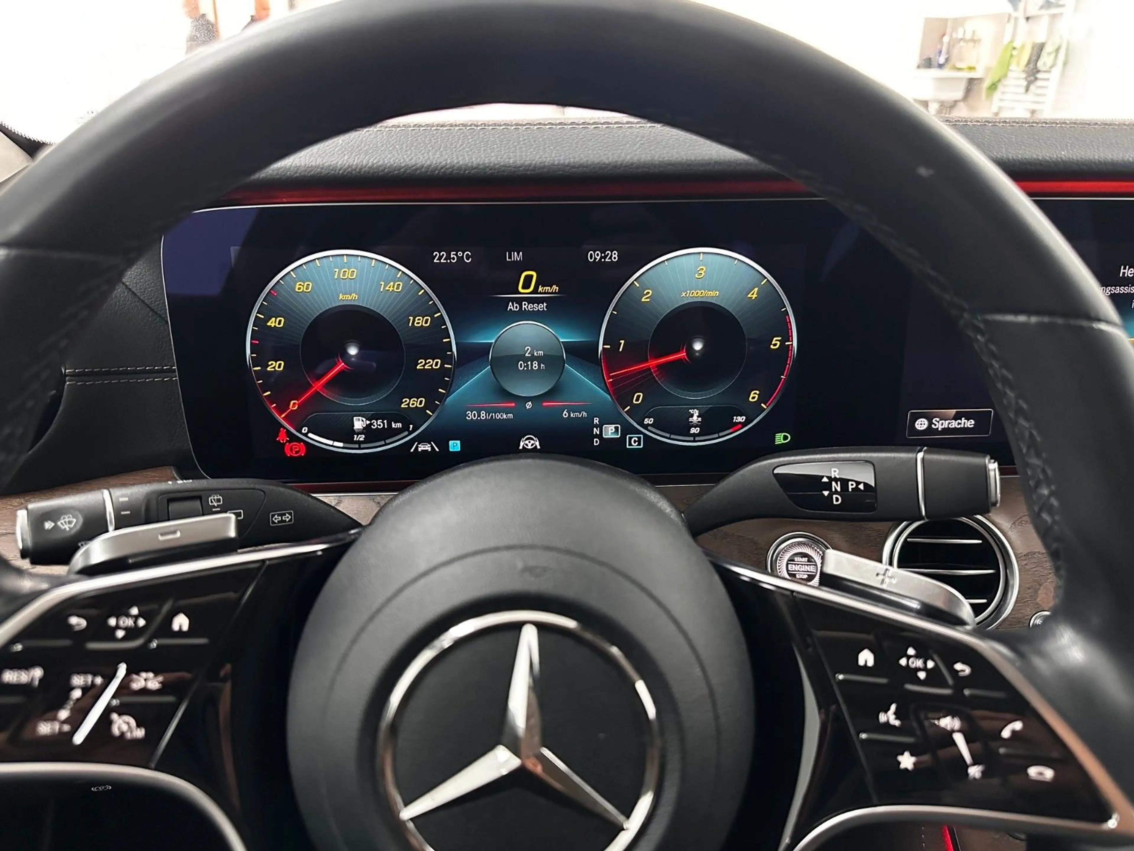 Mercedes-Benz E 400 E-d 4Matic.WIDE.LED.NIGHT.LEDER.360°K.DIST — photo 14