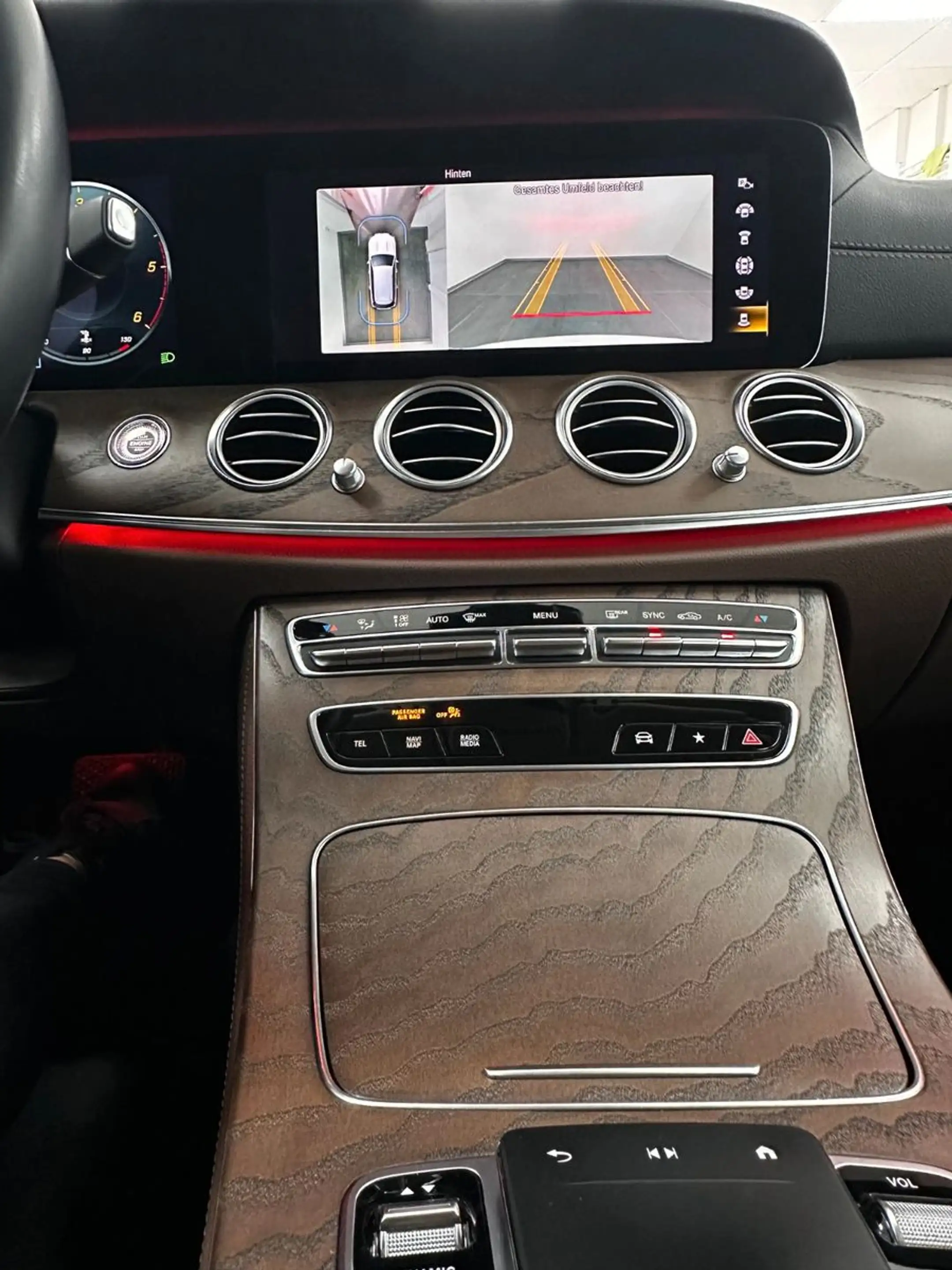 Mercedes-Benz E 400 E-d 4Matic.WIDE.LED.NIGHT.LEDER.360°K.DIST — photo 30