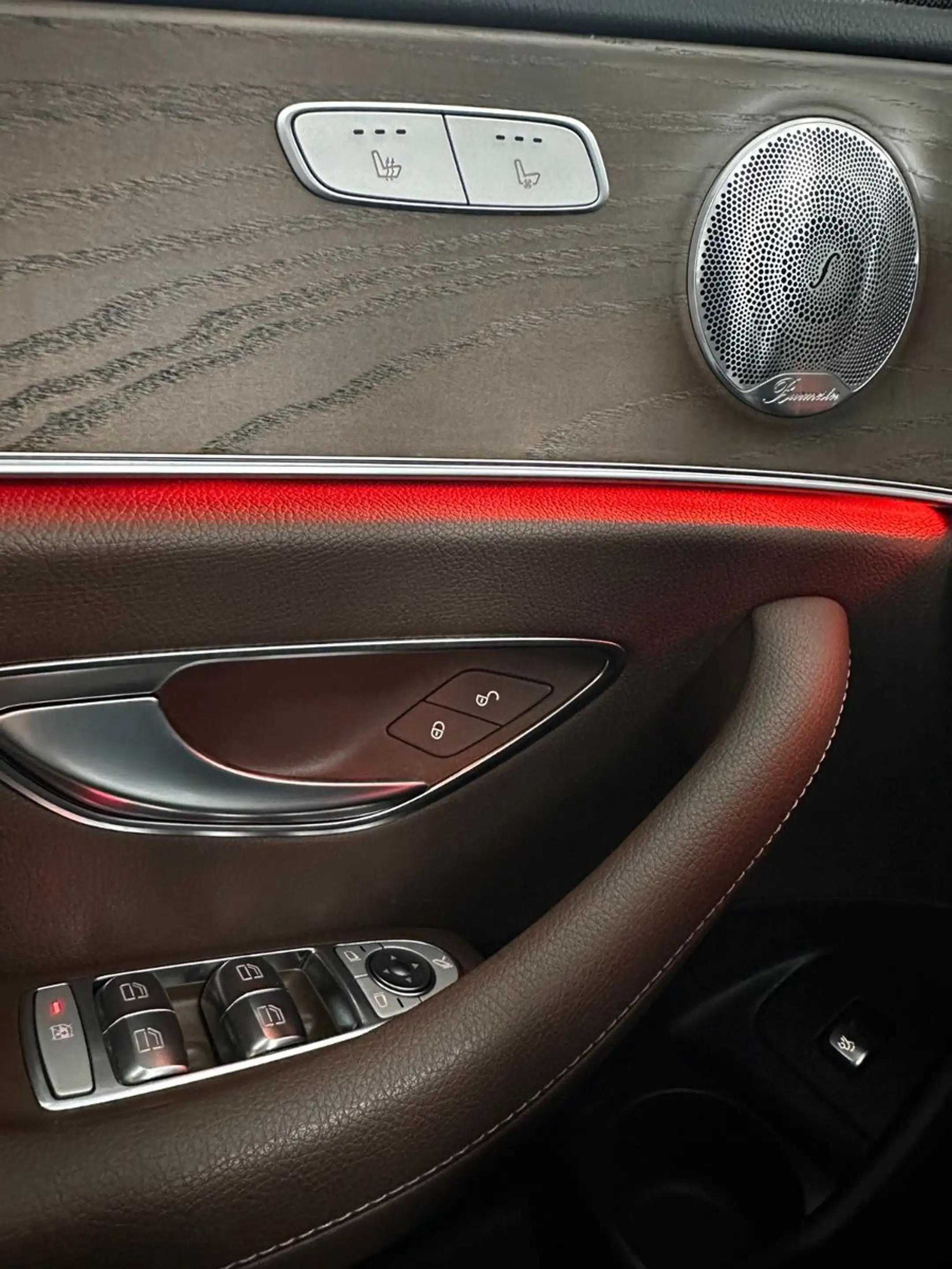 Mercedes-Benz E 400 E-d 4Matic.WIDE.LED.NIGHT.LEDER.360°K.DIST — photo 32