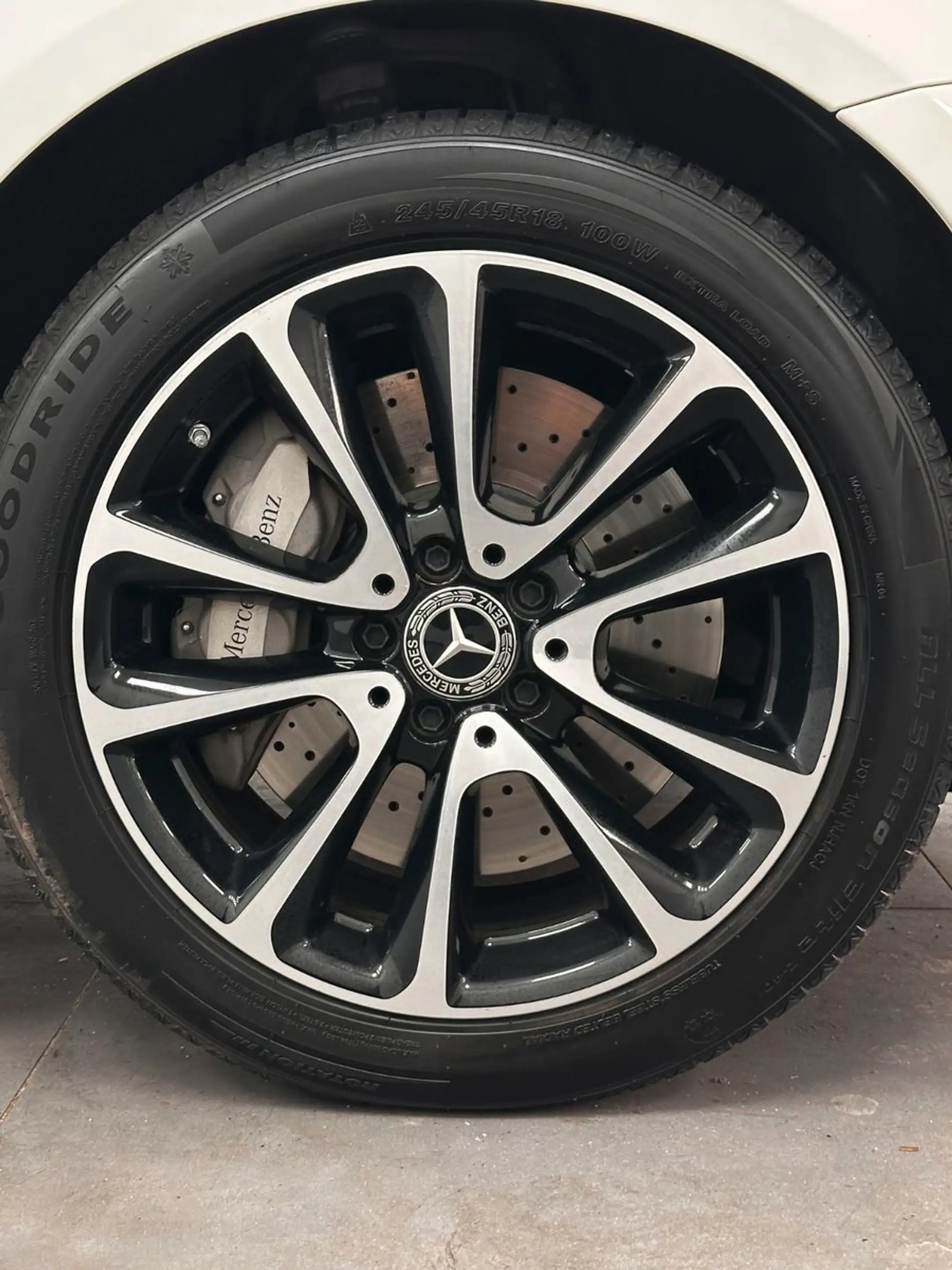 Mercedes-Benz E 400 E-d 4Matic.WIDE.LED.NIGHT.LEDER.360°K.DIST — photo 27