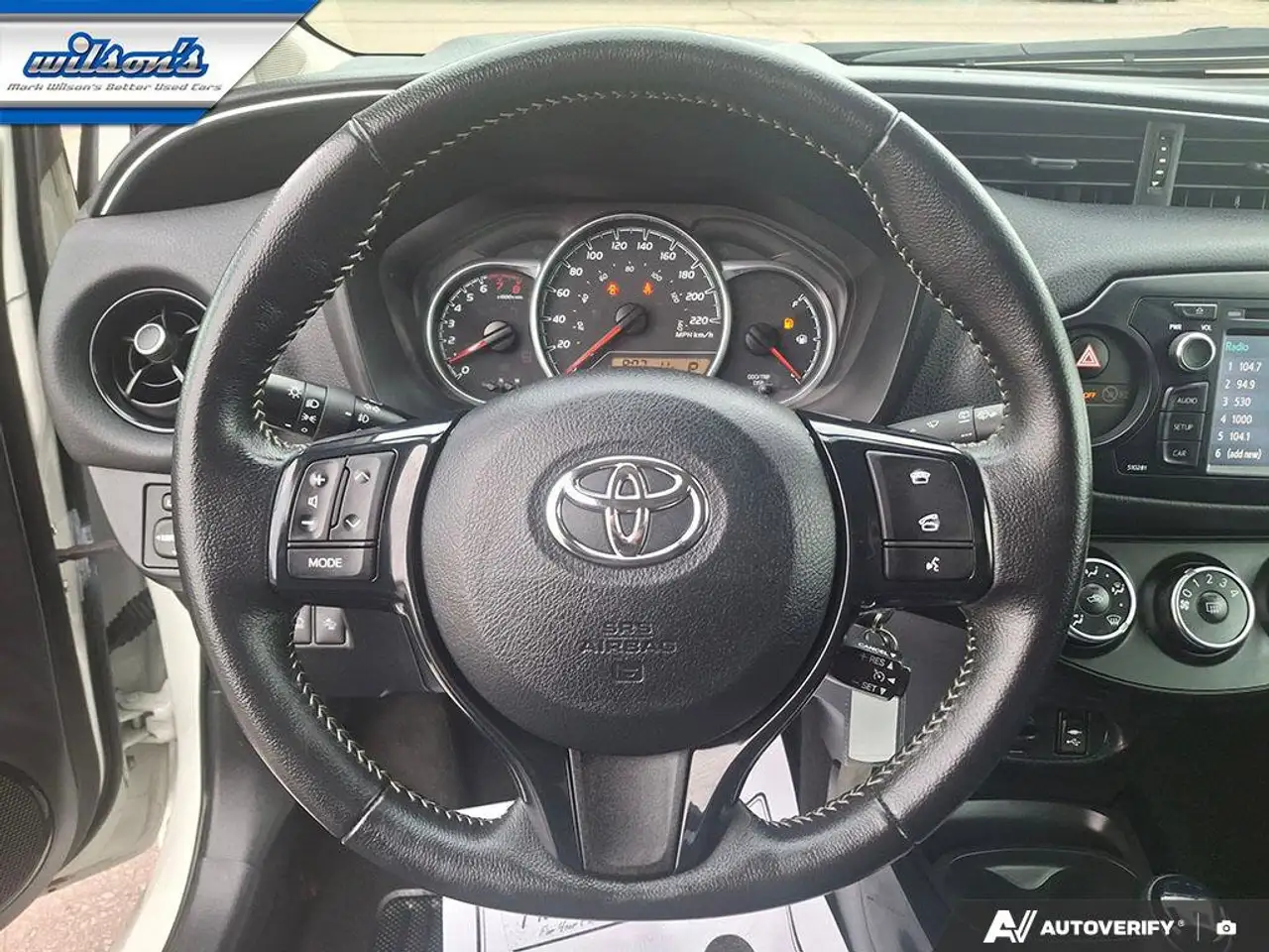 Toyota Yaris снимка Toyota Yaris