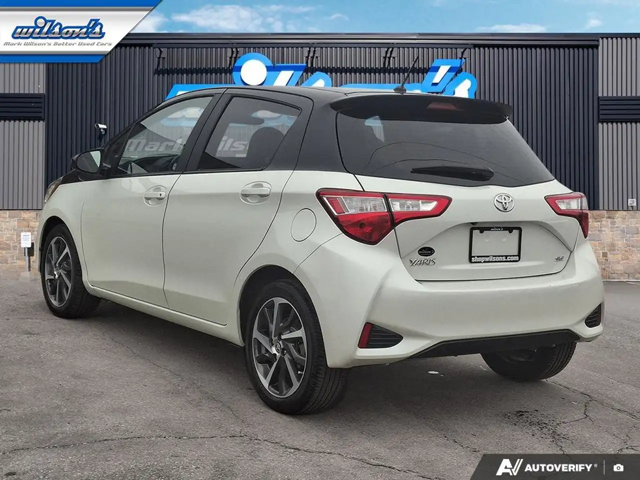 Toyota Yaris снимка Toyota Yaris