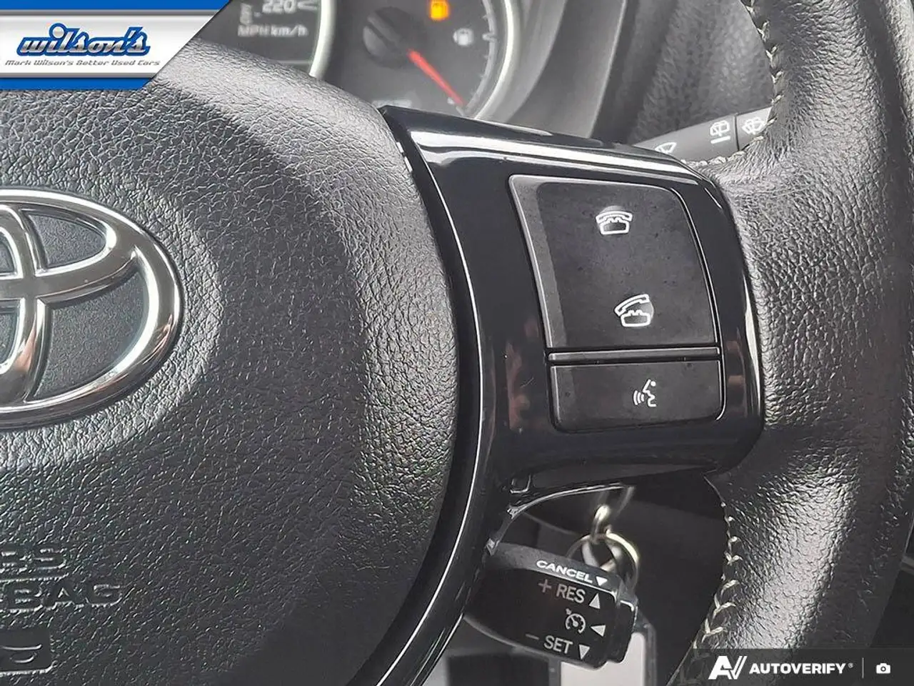 Toyota Yaris снимка Toyota Yaris
