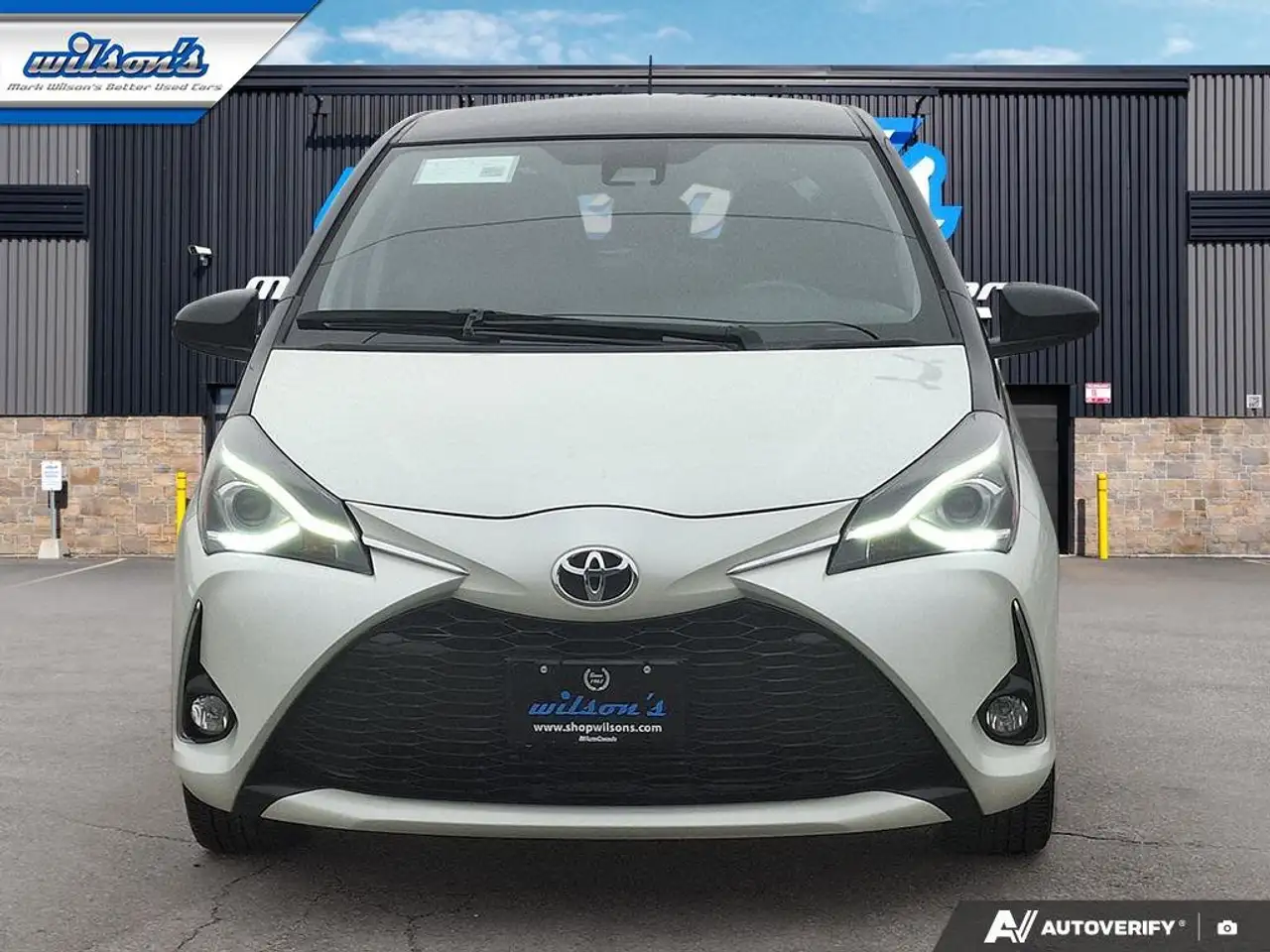 Toyota Yaris снимка Toyota Yaris
